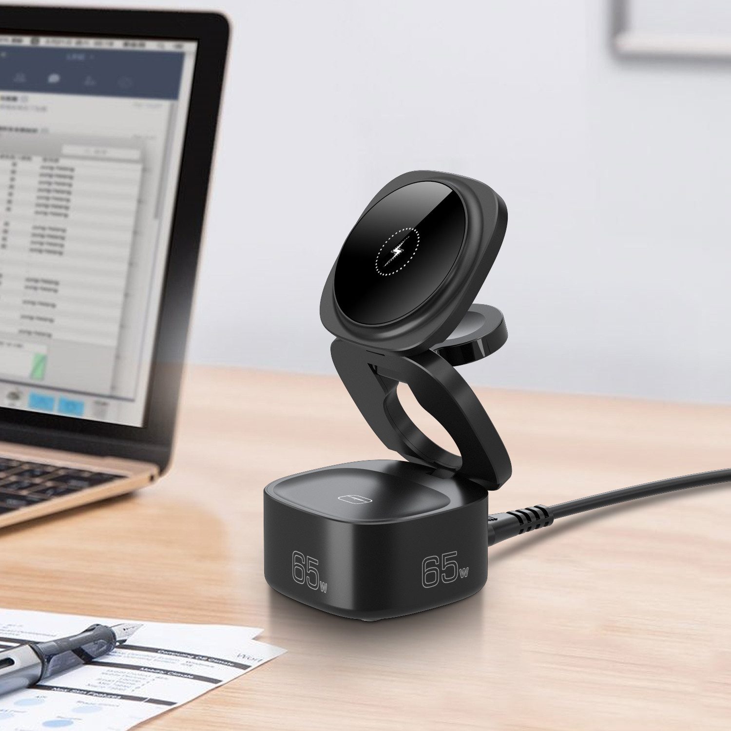 fontastic Qumag  3-fach kabelloses Laden & USB-C / USB-A Induktions-Ladegerät (GaN Technologie)