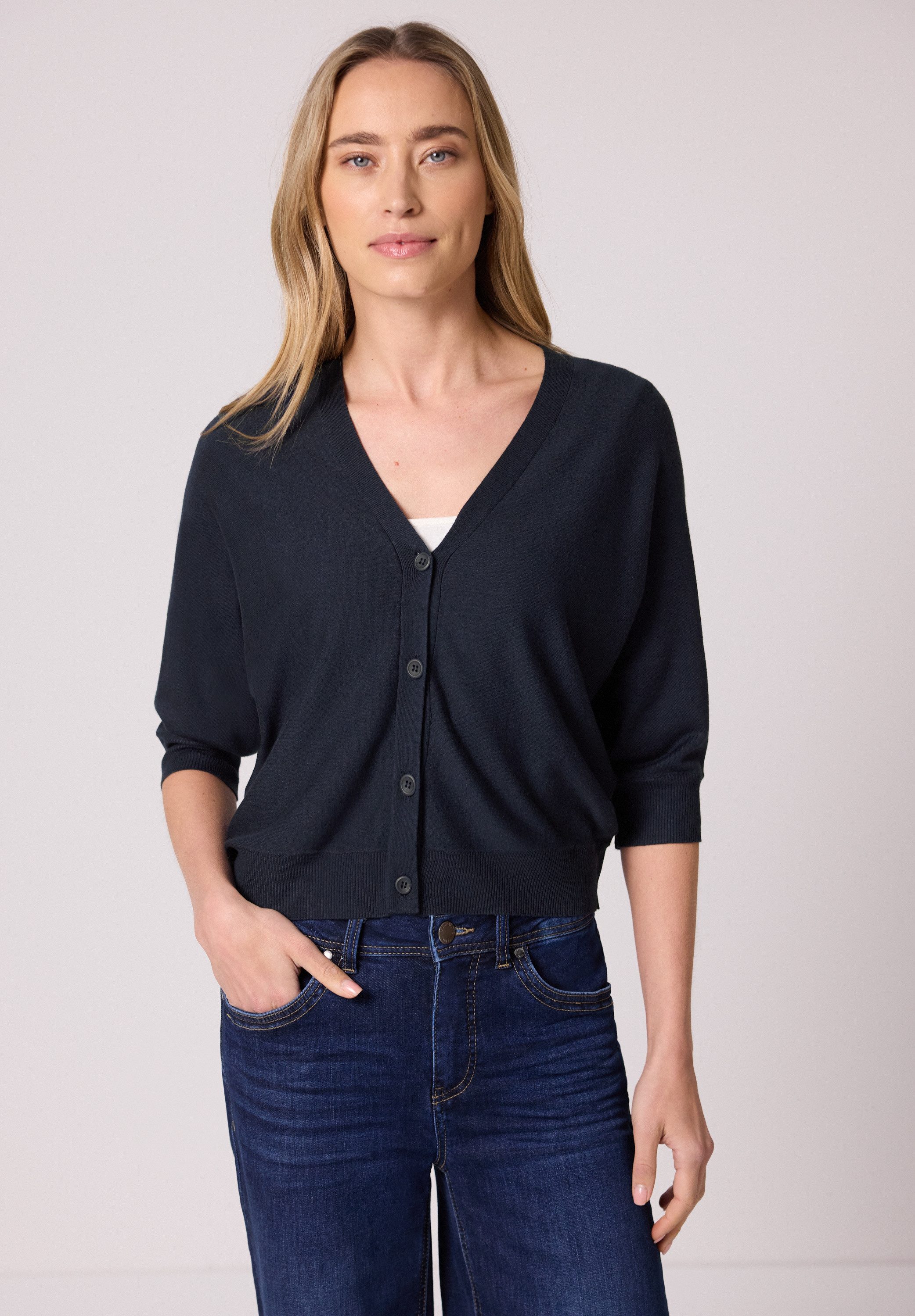 STREET ONE Strickjacke mit V-Ausschnitt günstig online kaufen