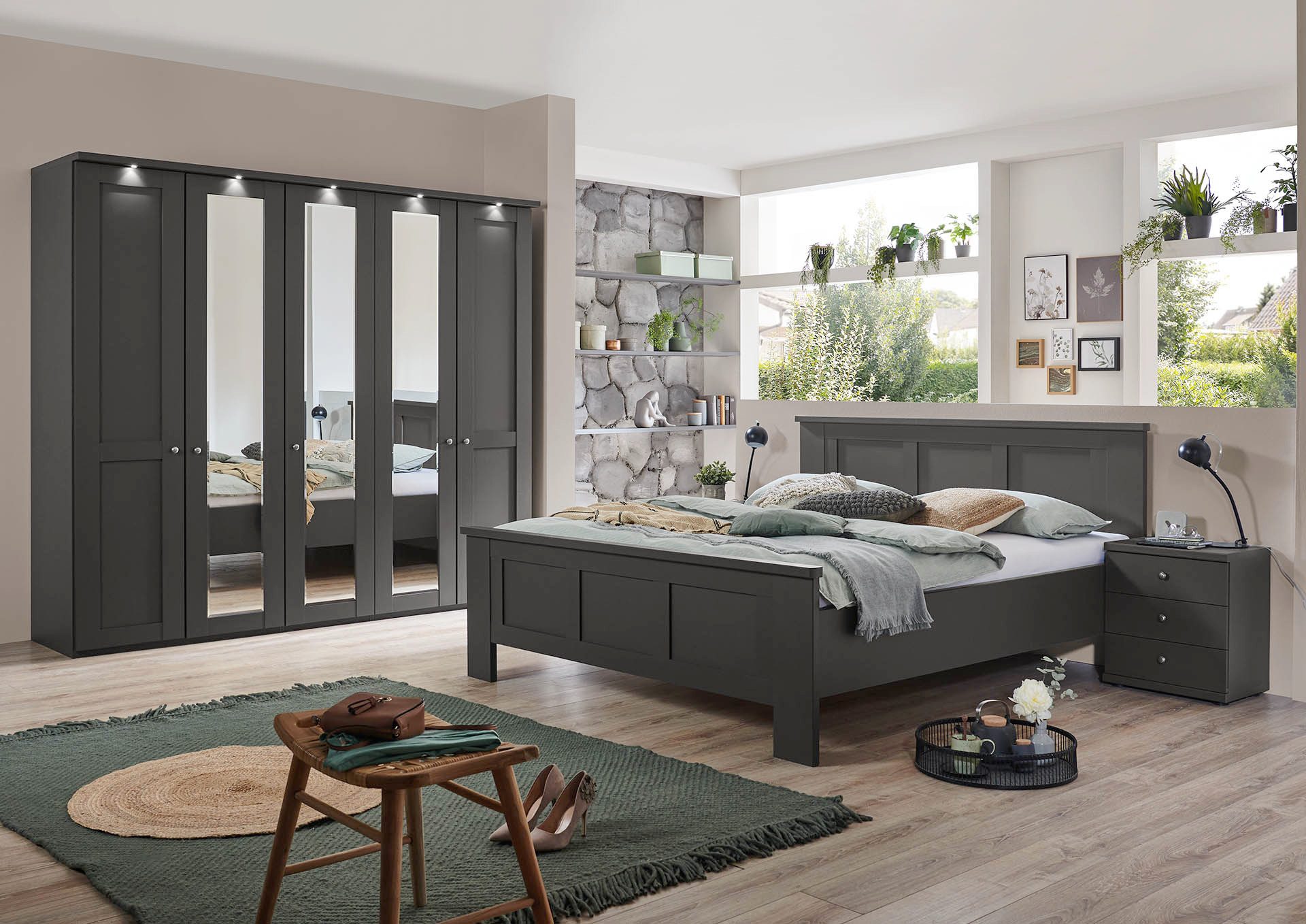 möbel-direkt.de Komplettschlafzimmer Greenholm in Graphit, (Komplett-Set, 4-tlg., Verschiedene Schrankbreiten wählbar), Made in Germany, gedämpfte Scharniere, wahlweise mit Spiegeltüren