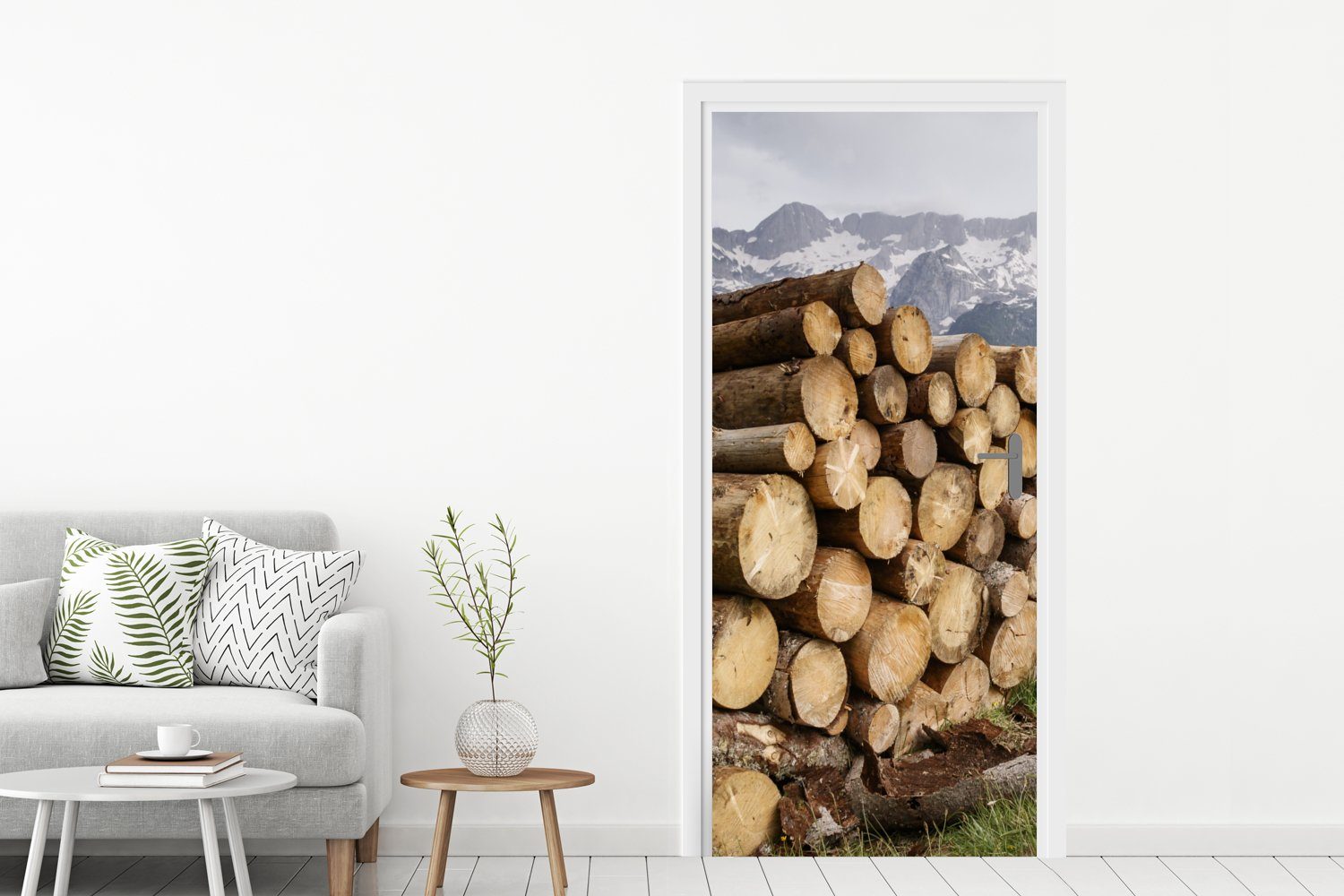 MuchoWow Türtapete Tür, verschneiten St), (1 Baumstämme Türaufkleber, Mehrere cm bedruckt, Berglandschaft, Matt, 75x205 Fototapete sind einer in für