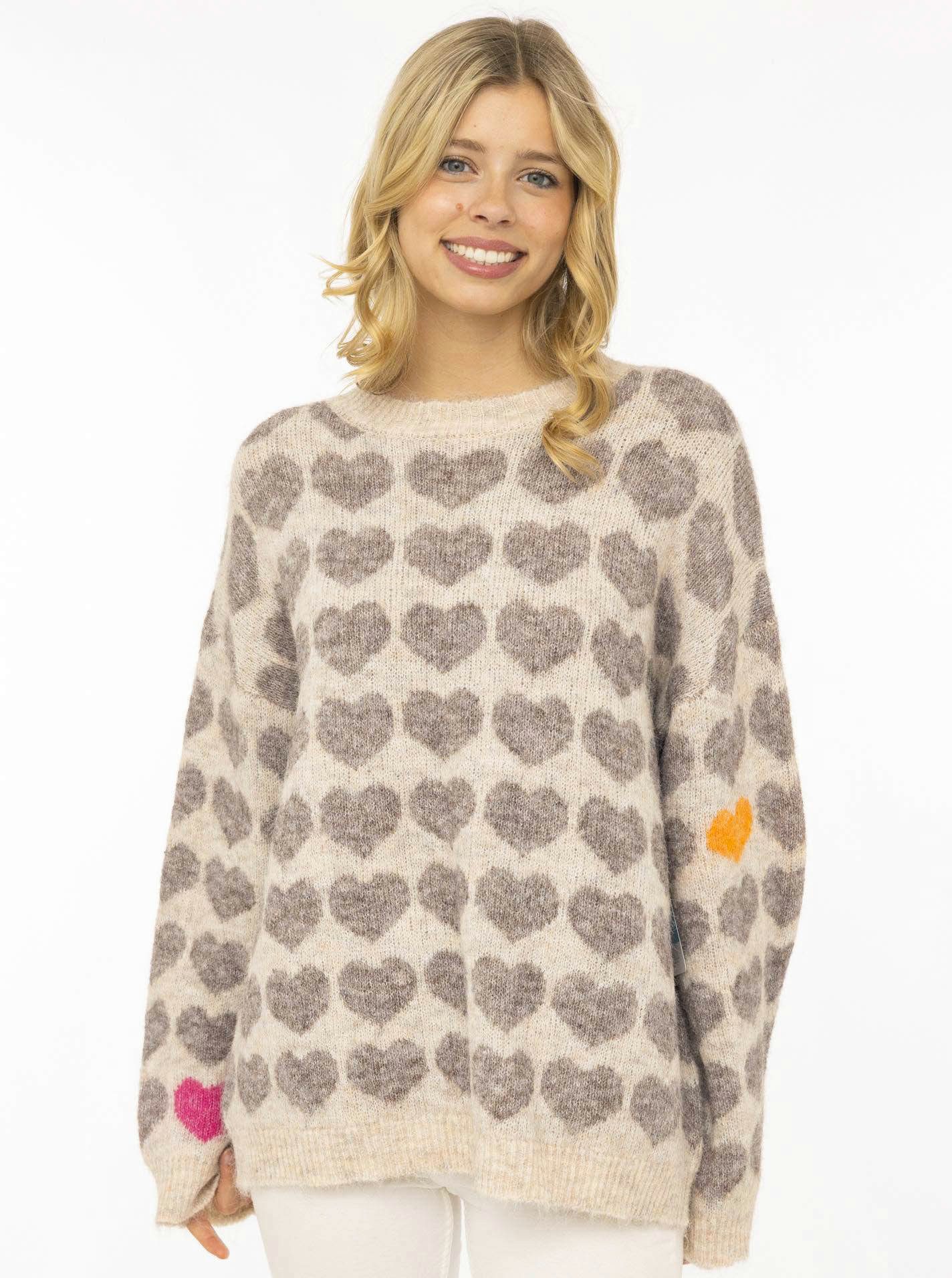 Zwillingsherz Strickpullover "HEARTS" oversize, Herzmuster, Rundhals, überschnittene Schultern, Strick