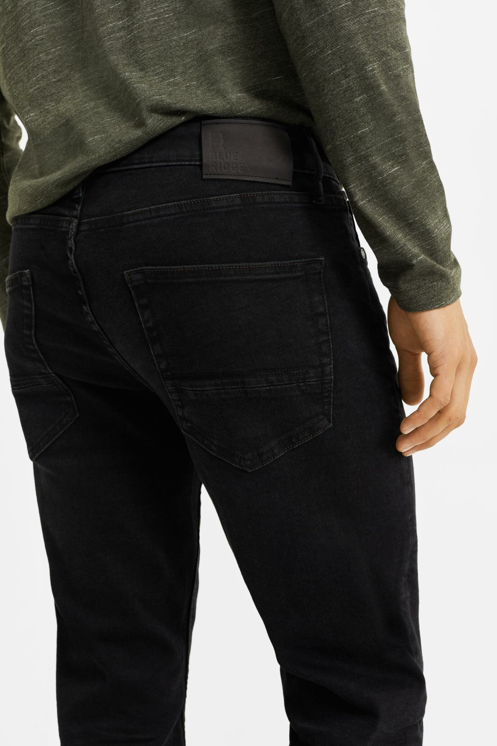 WE Fashion Regular-fit-Jeans (1-tlg) Schwarz