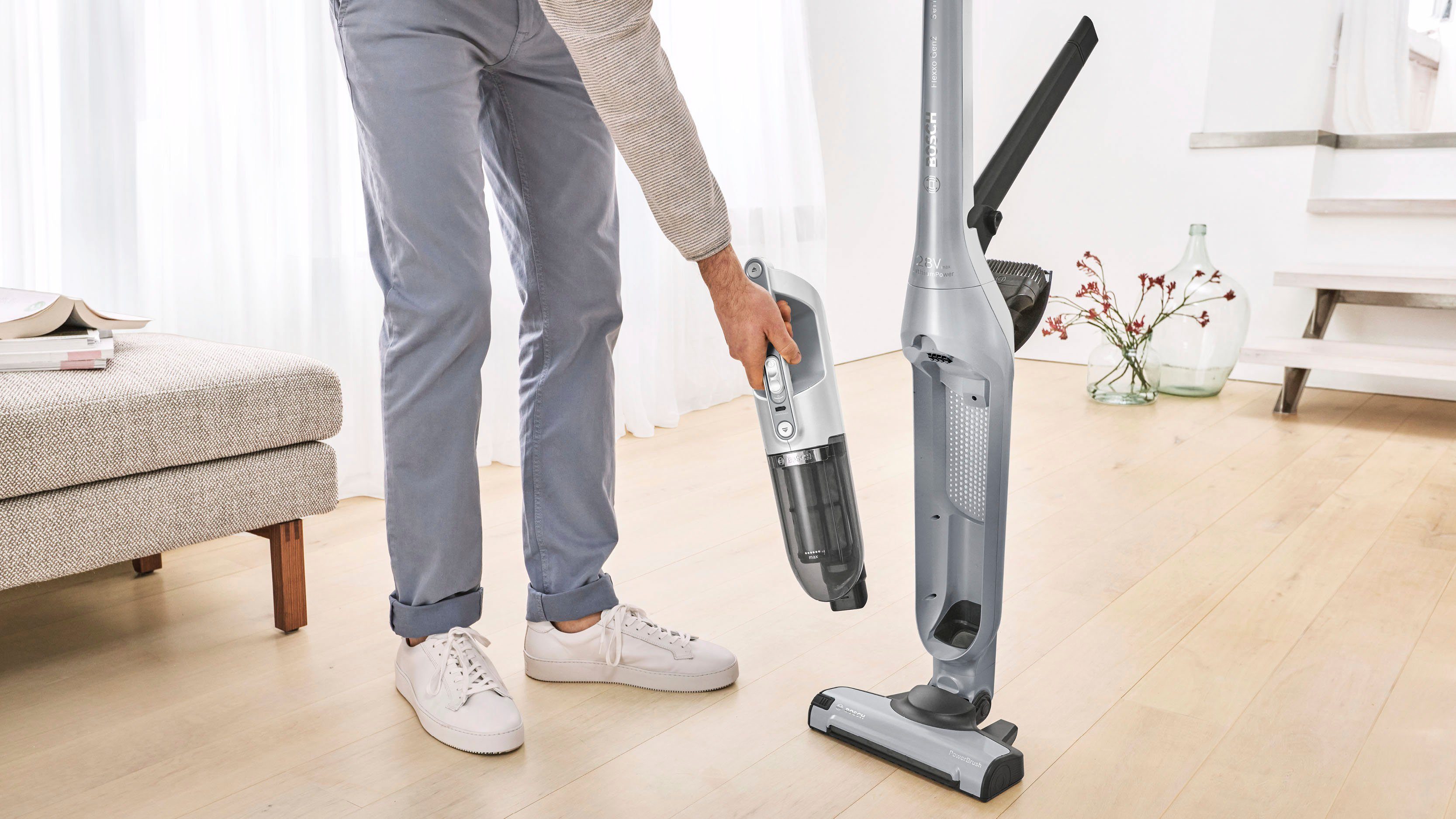 BOSCH Akku-Hand-und mit Stielstaubsauger V, Serie BBH3K2801, integriertes Gen silber Power 28 2 LED, 4 Flexxo beutellos, Düse Zubehör