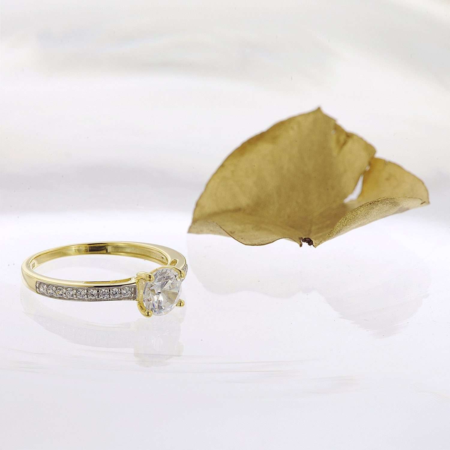 Glizz Goldring DamenGold 333/8K mit Zirkonia günstig online kaufen