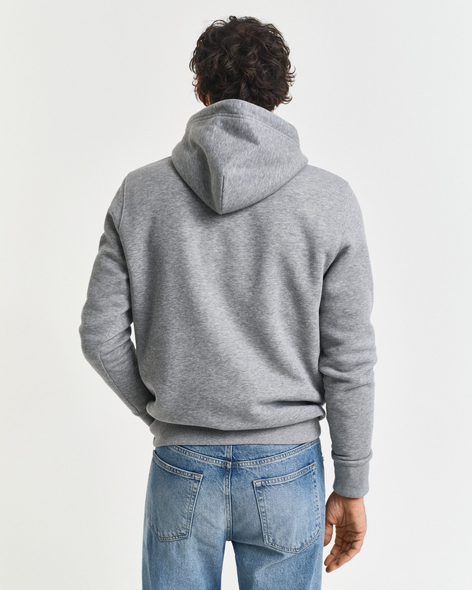 Gant Hoodie REG SHIELD HOODIE mit Logostickerei auf der Brust