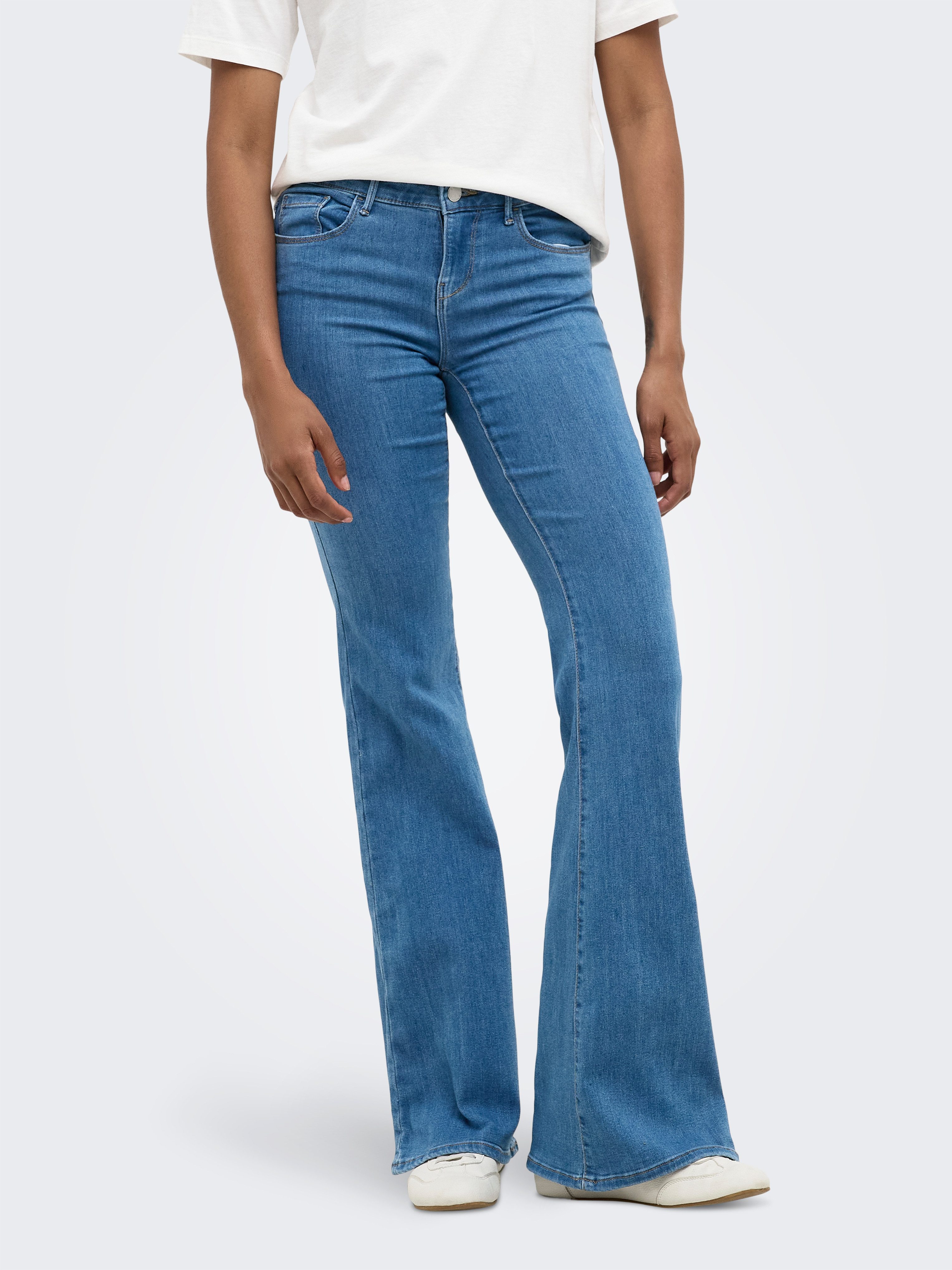 ONLY Bootcut-Jeans ONLHELLA LOW RETRO FLARED DNM Viskosemischung, bootcut fit