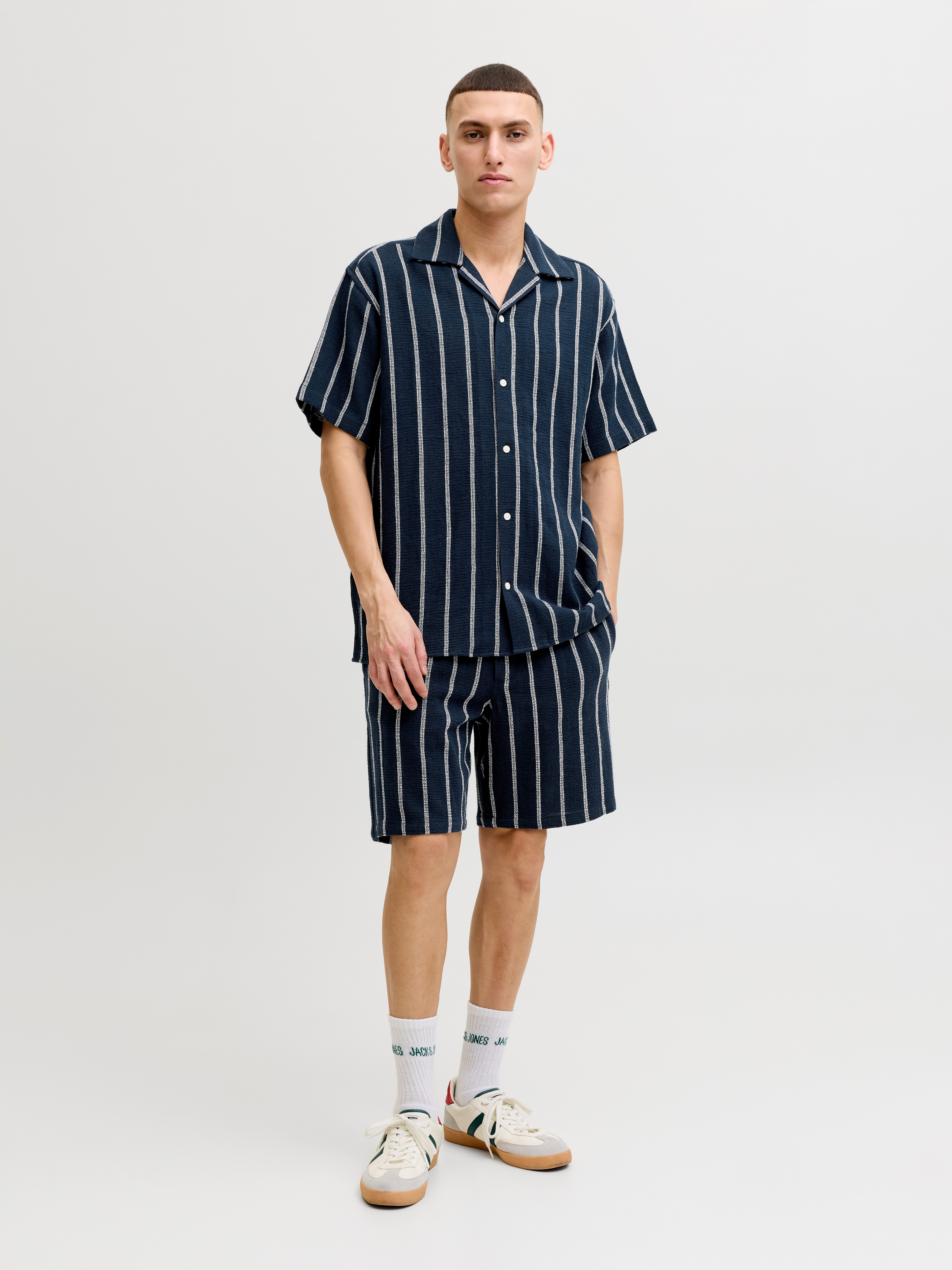 Jack & Jones Sweatshorts JPSTJAIDEN COBA STRIPE JOG SHORT SRT SN – Bild 4 von 5