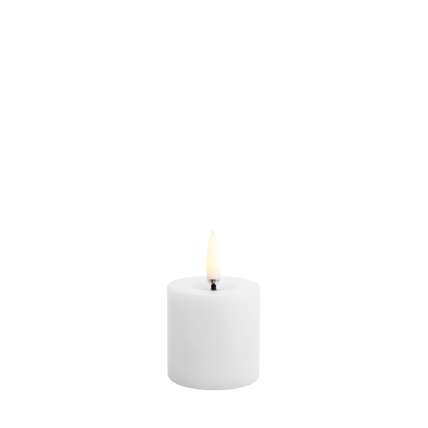 LED-Kerze Geschmolzene Stumpenkerze Nordic White Smooth 4,5 cm