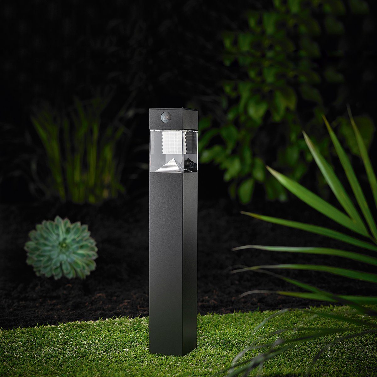 MeLiTec LED Solarleuchte »Solar-Gartenleuchte "SO32-1"«