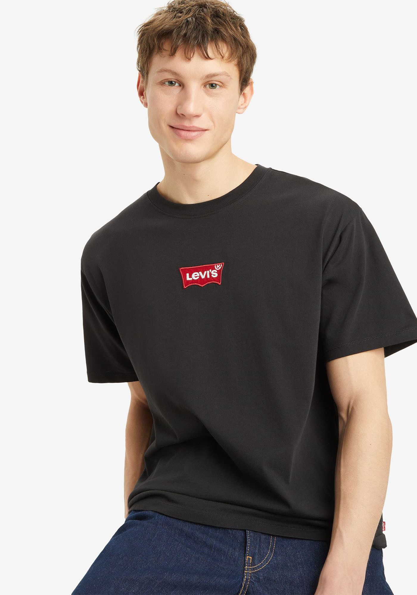 Levi's® T-Shirt SEVINTAGE mit Logo-Aufnäher auf der Brust