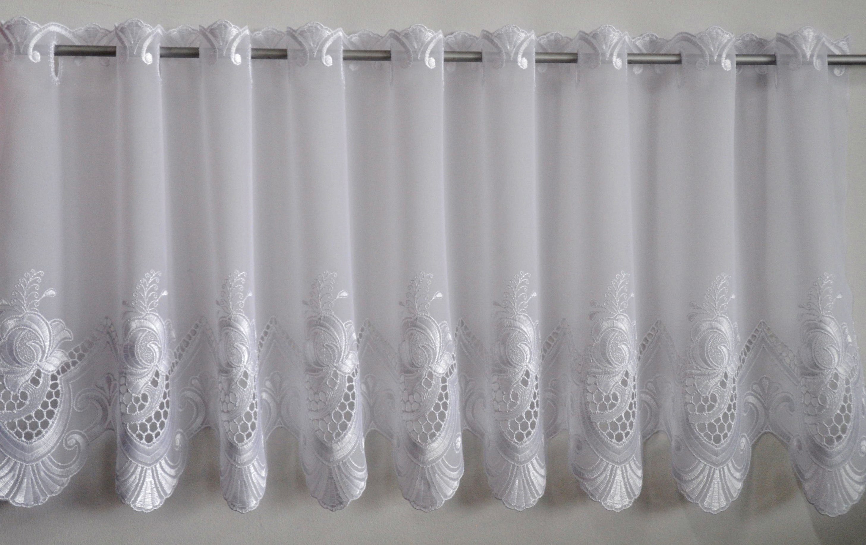 Stickereien Plauen Scheibengardine Anika (1 St), Durchzuglöcher, transparent, Voile, veredelt mit echter Plauener Spitze Stickerei
