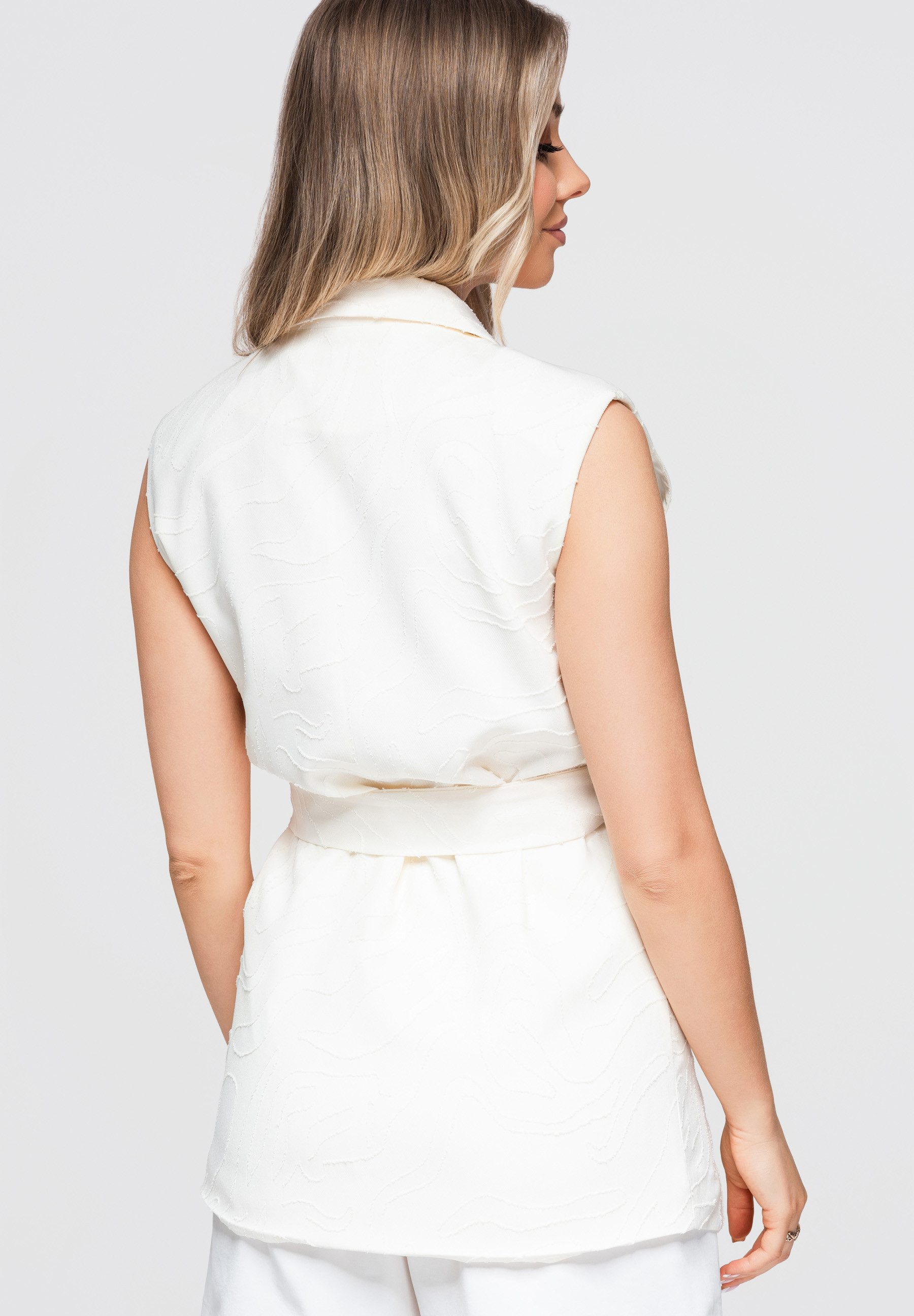 OMBRE Anzugweste Anzugweste mit tailliertem Schnitt und eleganten Details Ecru M (kein Set, 1-tlg)