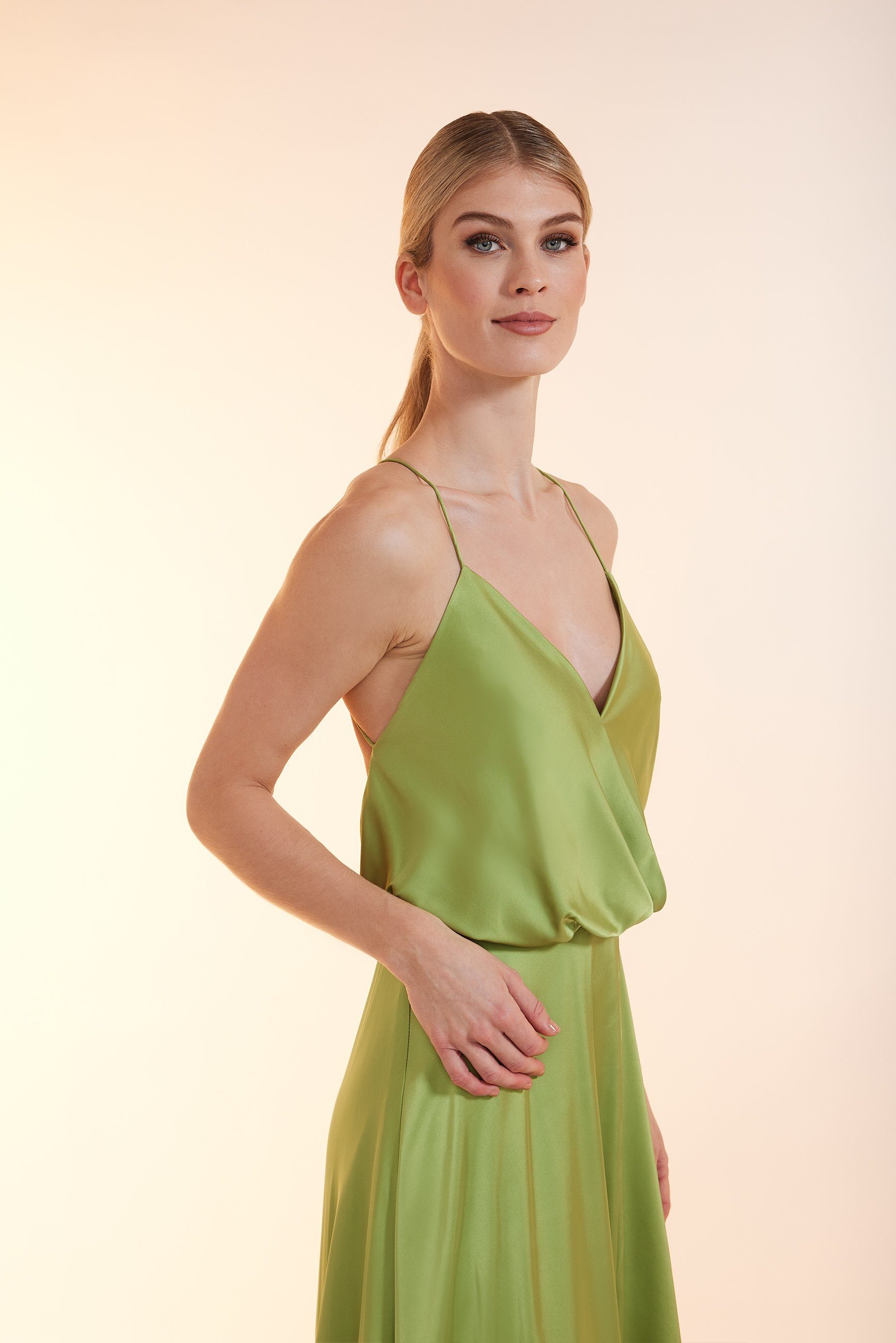 Dress Unique Luxe Slip Abendkleid