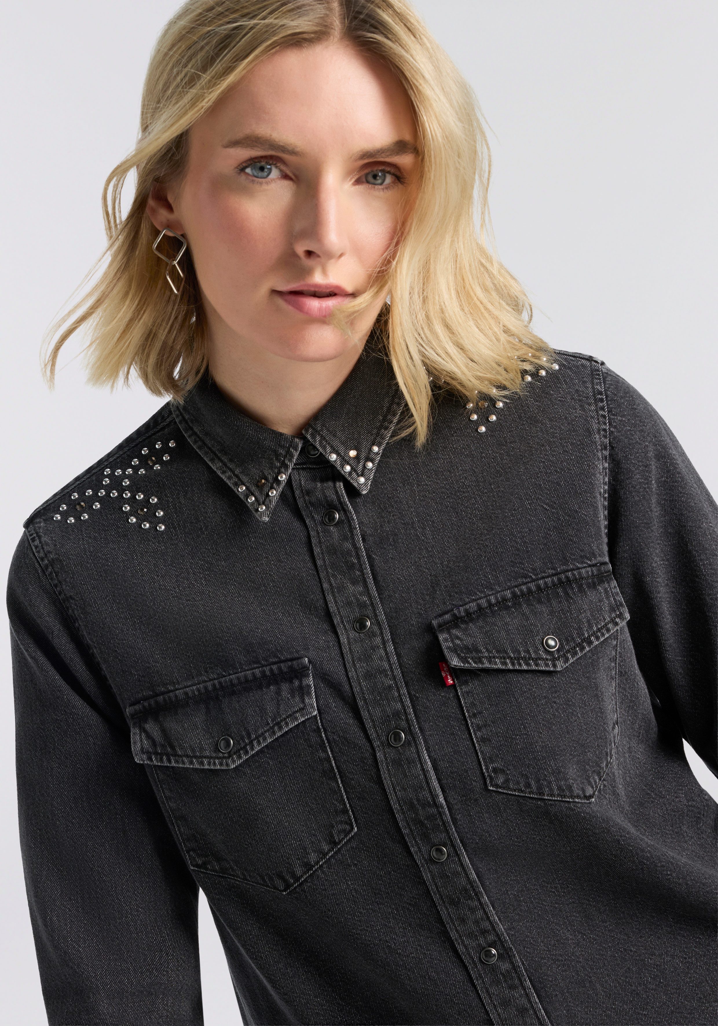 Levi's® Jeansbluse ESSENTIAL WESTERN mit Brusttaschen mit Druckknöpfen
