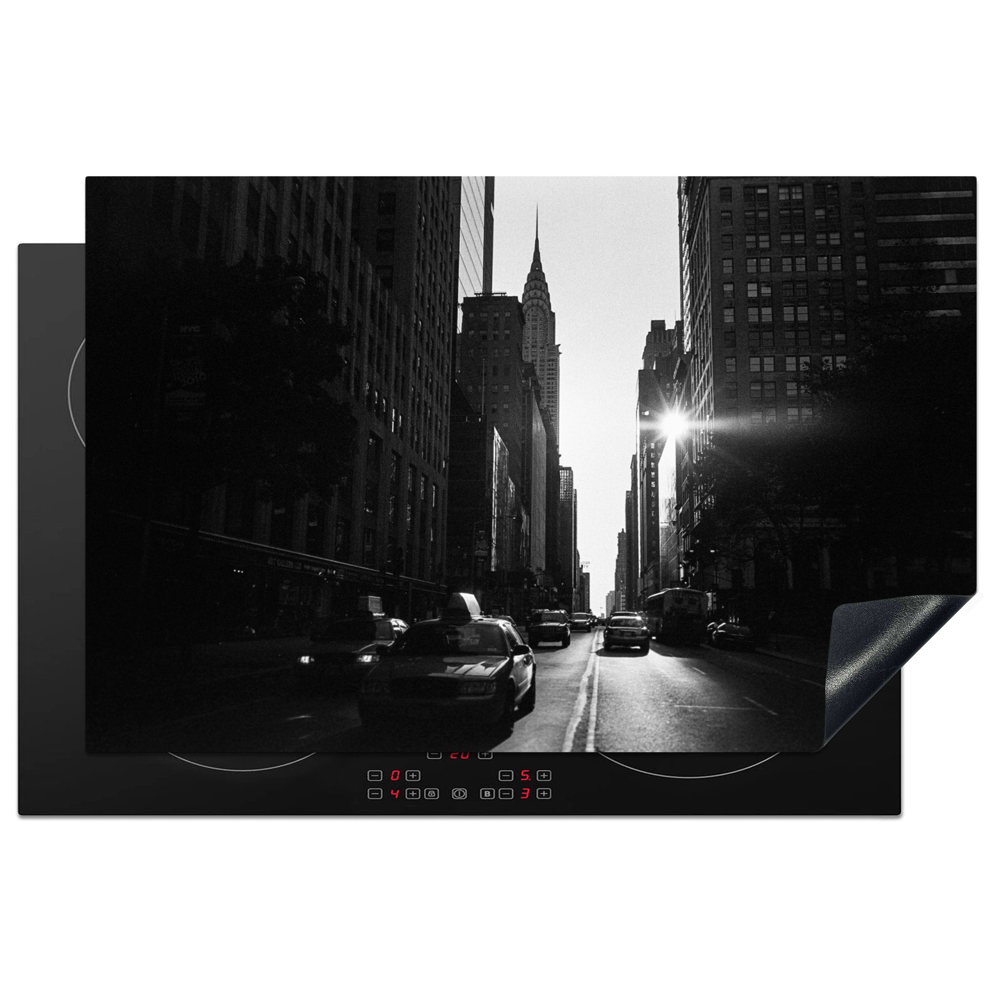 MuchoWow Herdblende-/Abdeckplatte Eine ruhige Straße in New York in Schwarz und Weiß, Vinyl, (1 tlg), 81x52 cm, Induktionskochfeld Schutz für die küche, Ceranfeldabdeckung
