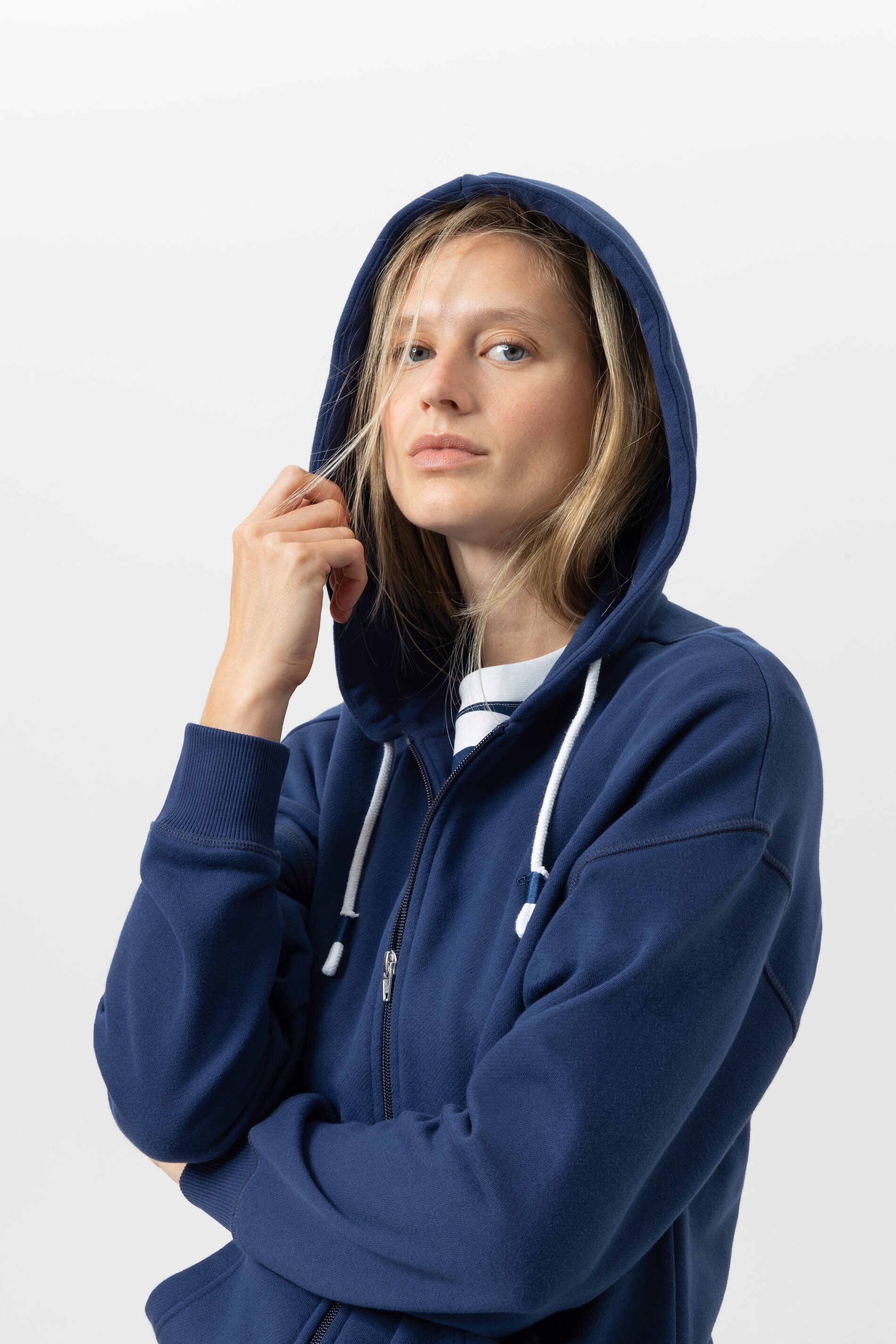 Mey Sweatshirt Mey Jacke Serie Mellow Cotton Uni Sweatjacke (1-tlg) French Terry-Sweatjacke, 100&% Baumwolle, pflegeleicht, mit Stickerei