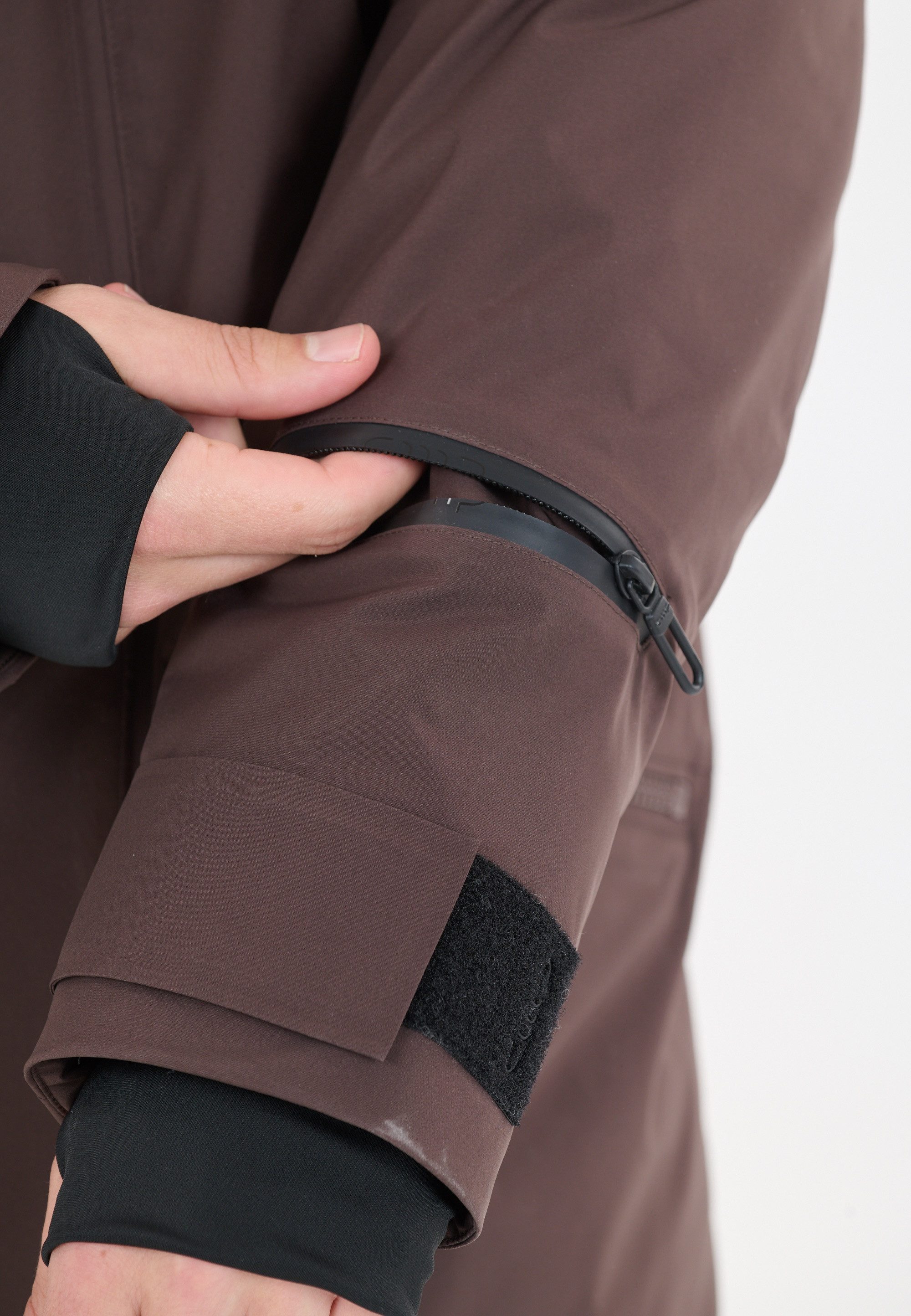 CMP Winterjacke aus Polyester, erhältlich in den Größen S bis XXL