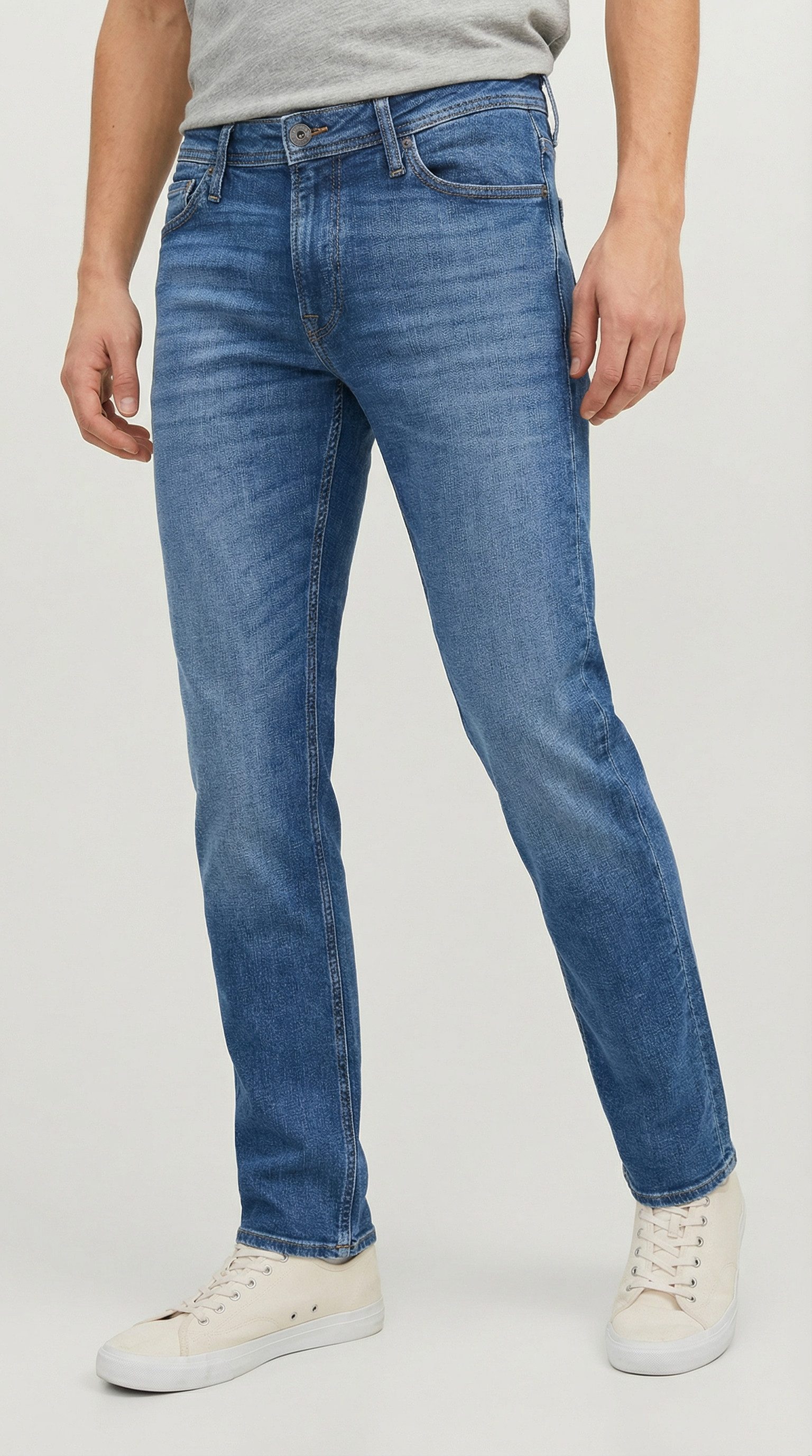 Jack & Jones Regular-fit-Jeans JJICLARK mit Used-Look und Stretch für den Alltag mit Abriebeffekten