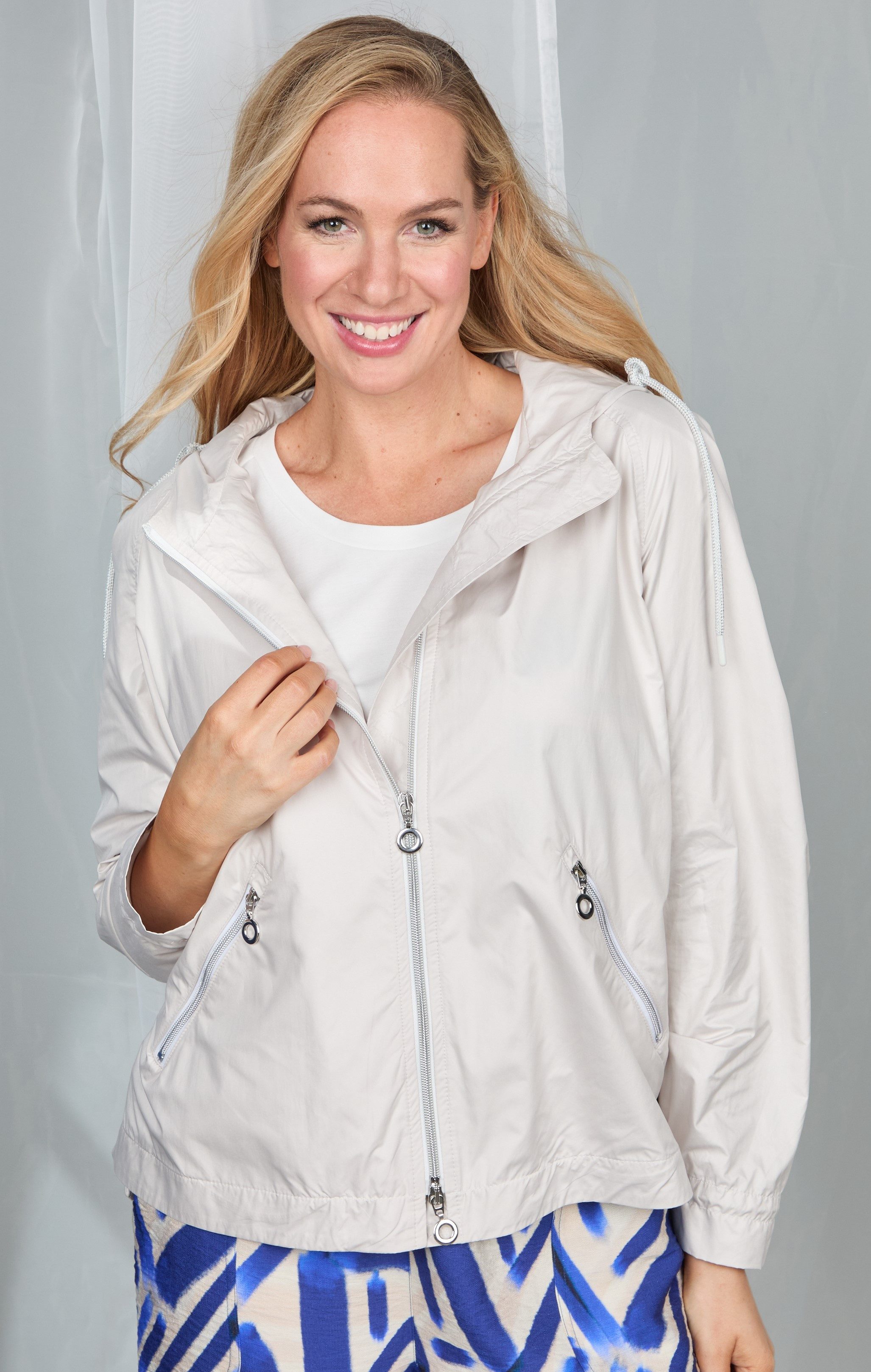 Mona Lisa REDLINE Outdoorjacke Große Größen - blue moments Leichte Jacke in moderner, cleanen Optik - water repellent