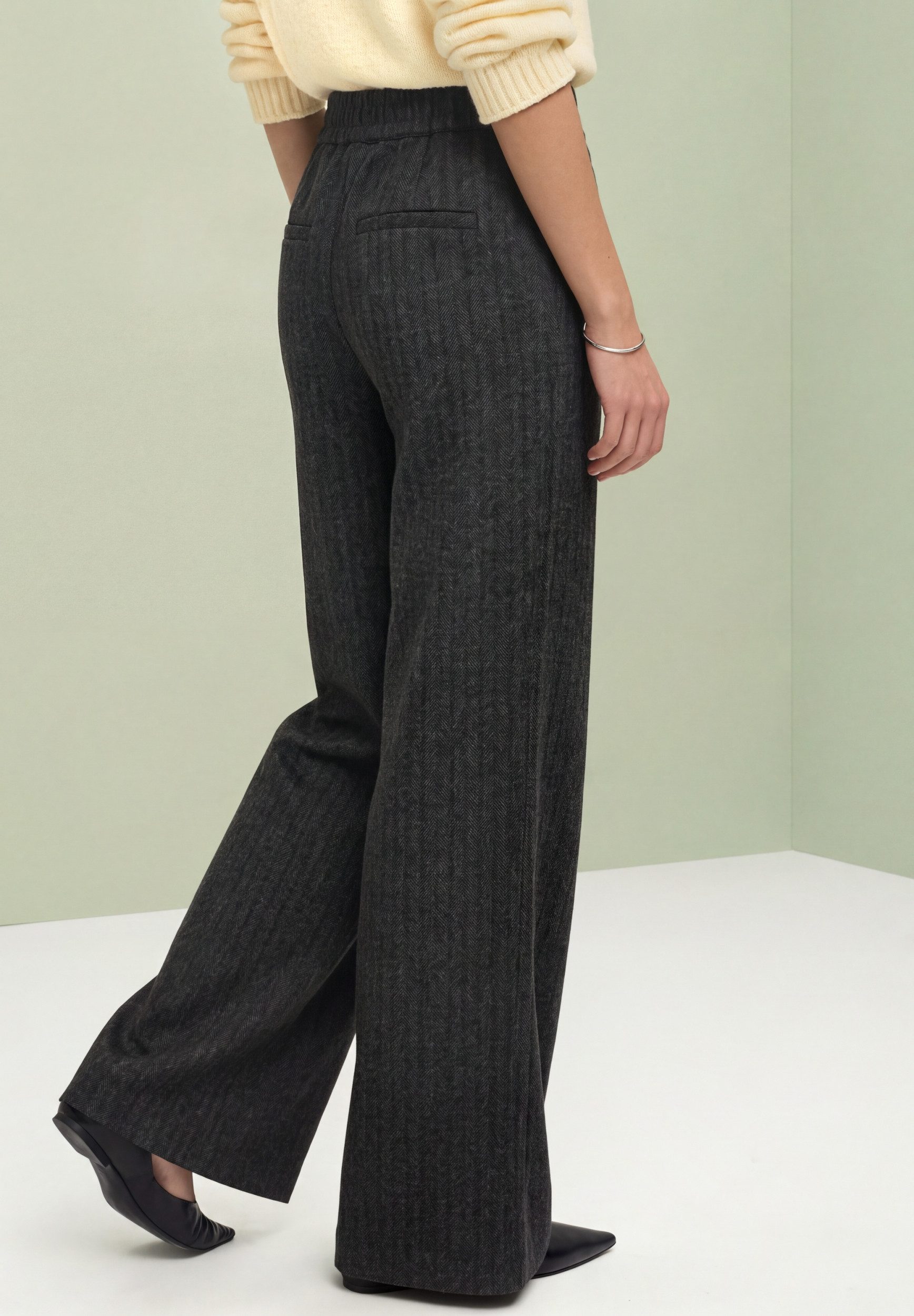 STREET ONE Stretch-Hose Style LTD QR Amalia Fishbone B – Bild 4 von 5