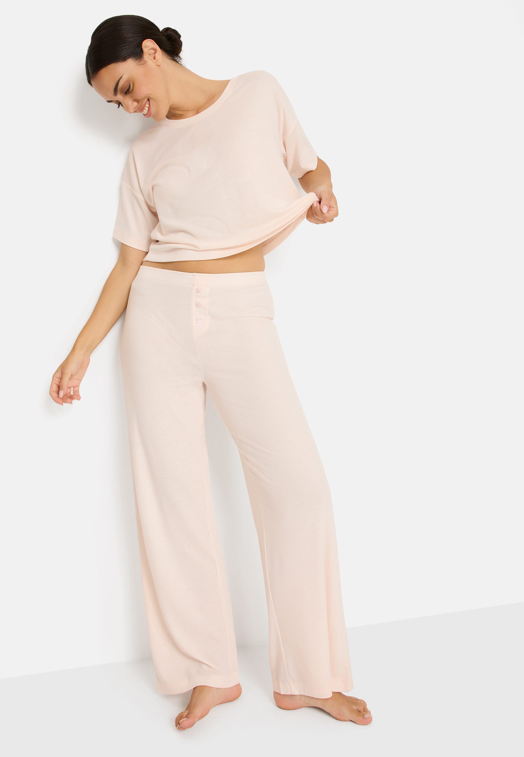 LSCN by LASCANA Pyjama (Set, 2 tlg) mit kleiner Zierknopfleiste an der Hose