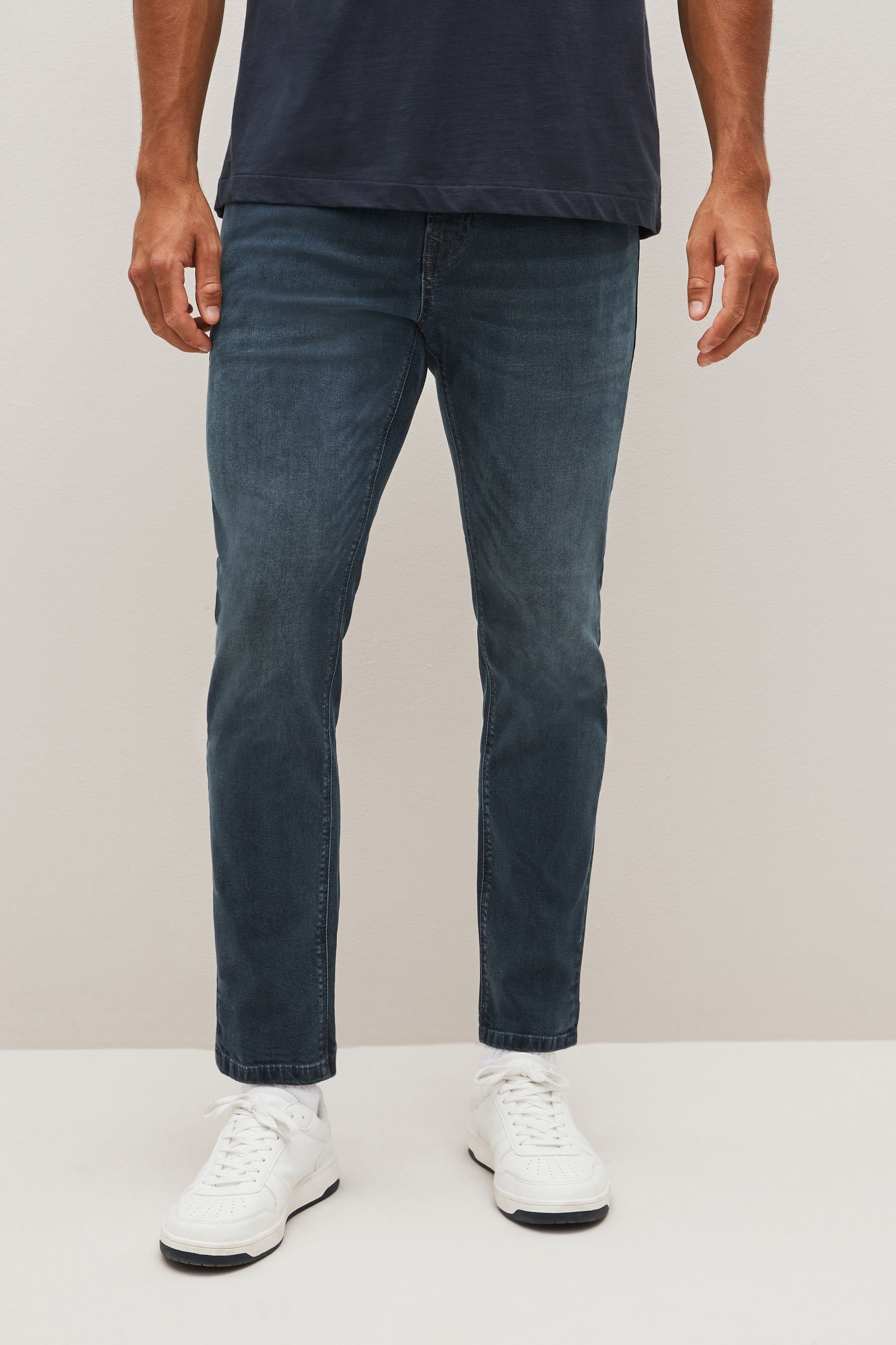 (1-tlg) Next mit Essential Slim Fit Black/Navy Stretch Jeans Slim-fit-Jeans