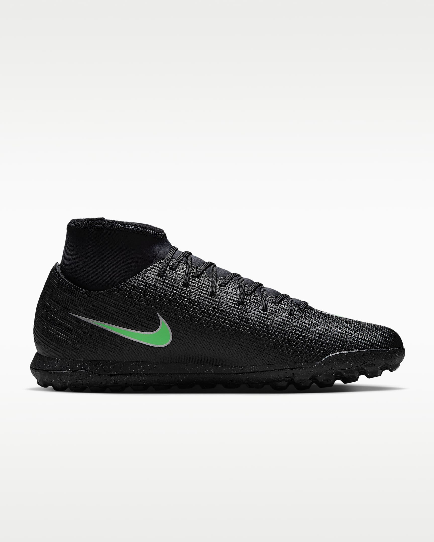 Nike Mercurial Superfly 11 Club Fußballschuh für harte Untergründe wie Asche, Turf und Kunstrasen