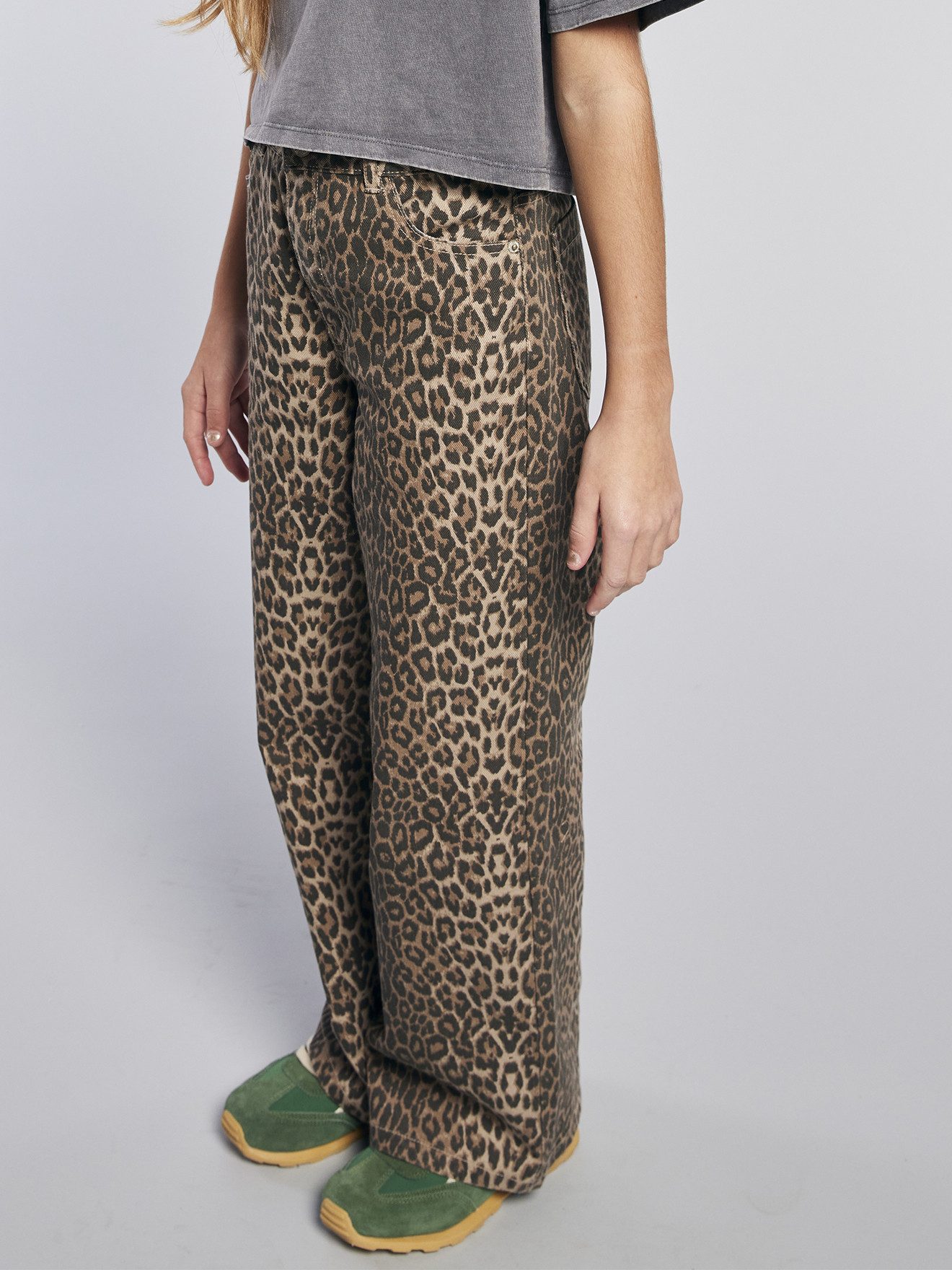jonen Cargohose Weite Mädchen Hose mit Leoprint