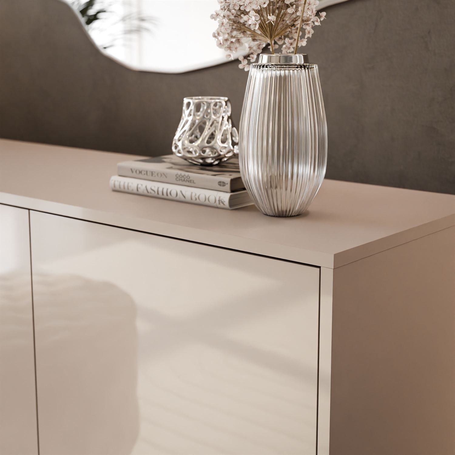 ALLHOUSE24 Kommode MANDY Dreitürige Kommode in Hochglanz Sideboard Kaschmir Weiß, Breite: 154 cm