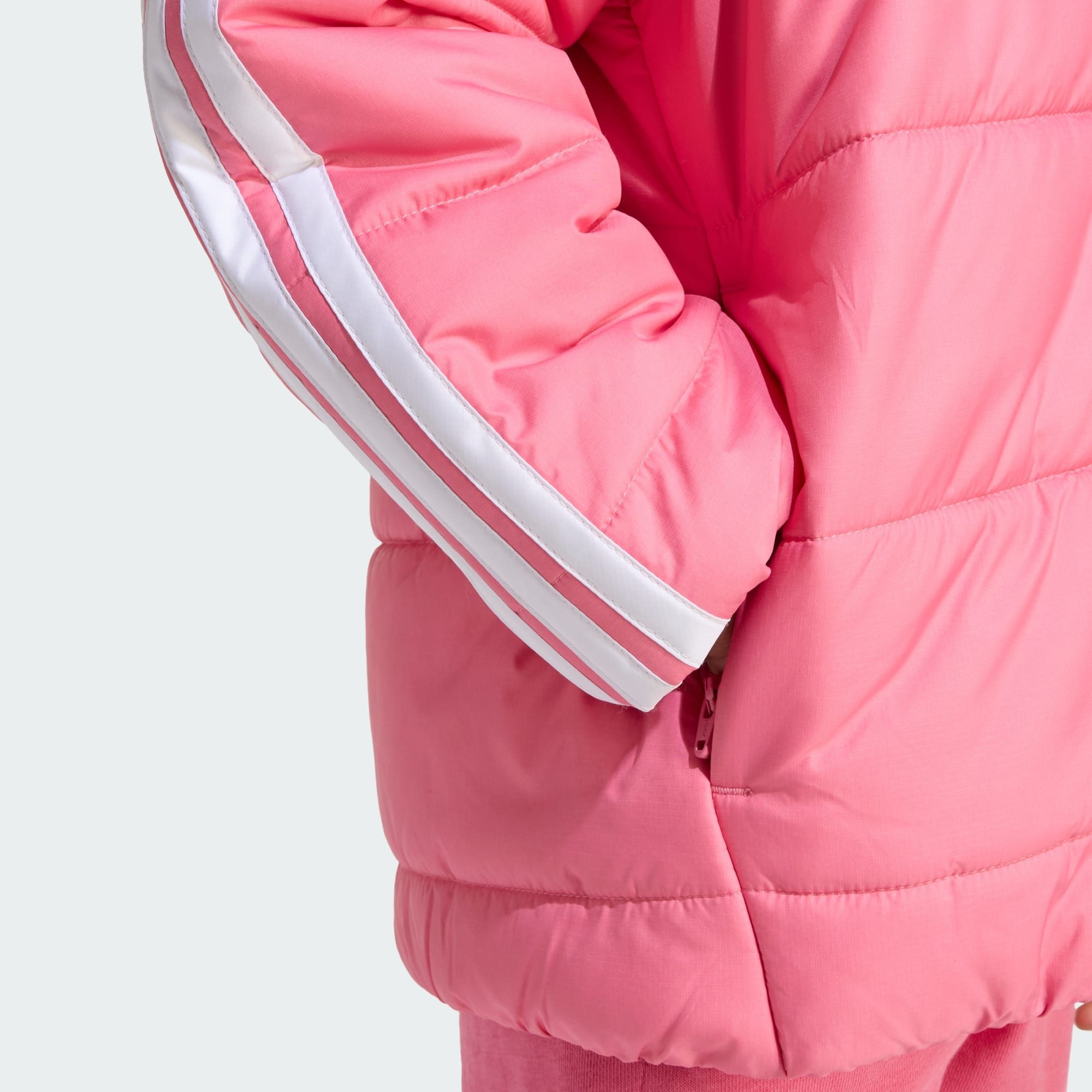 adidas Sportswear Hybridjacke ESSENTIALS 3-STREIFEN GEFÜTTERTE KINDERJACKE (1-St)