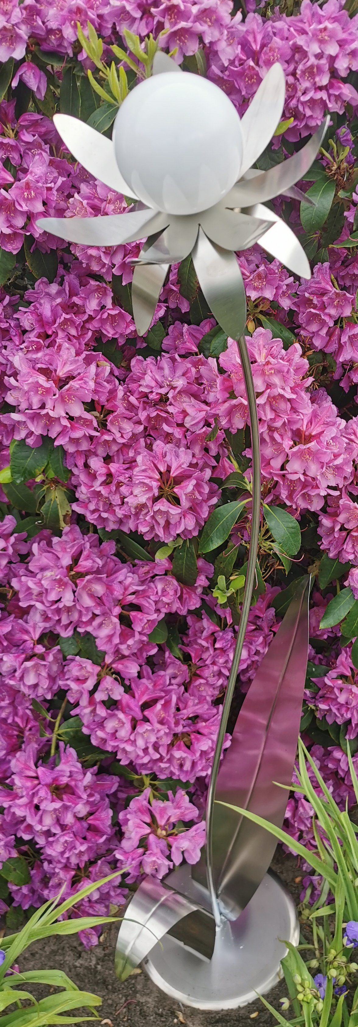 Jürgen Bocker Garten-Ambiente Palermo poliert Gartenstecker Blume weiß Skulptur 120cm Edelstahl Kugel