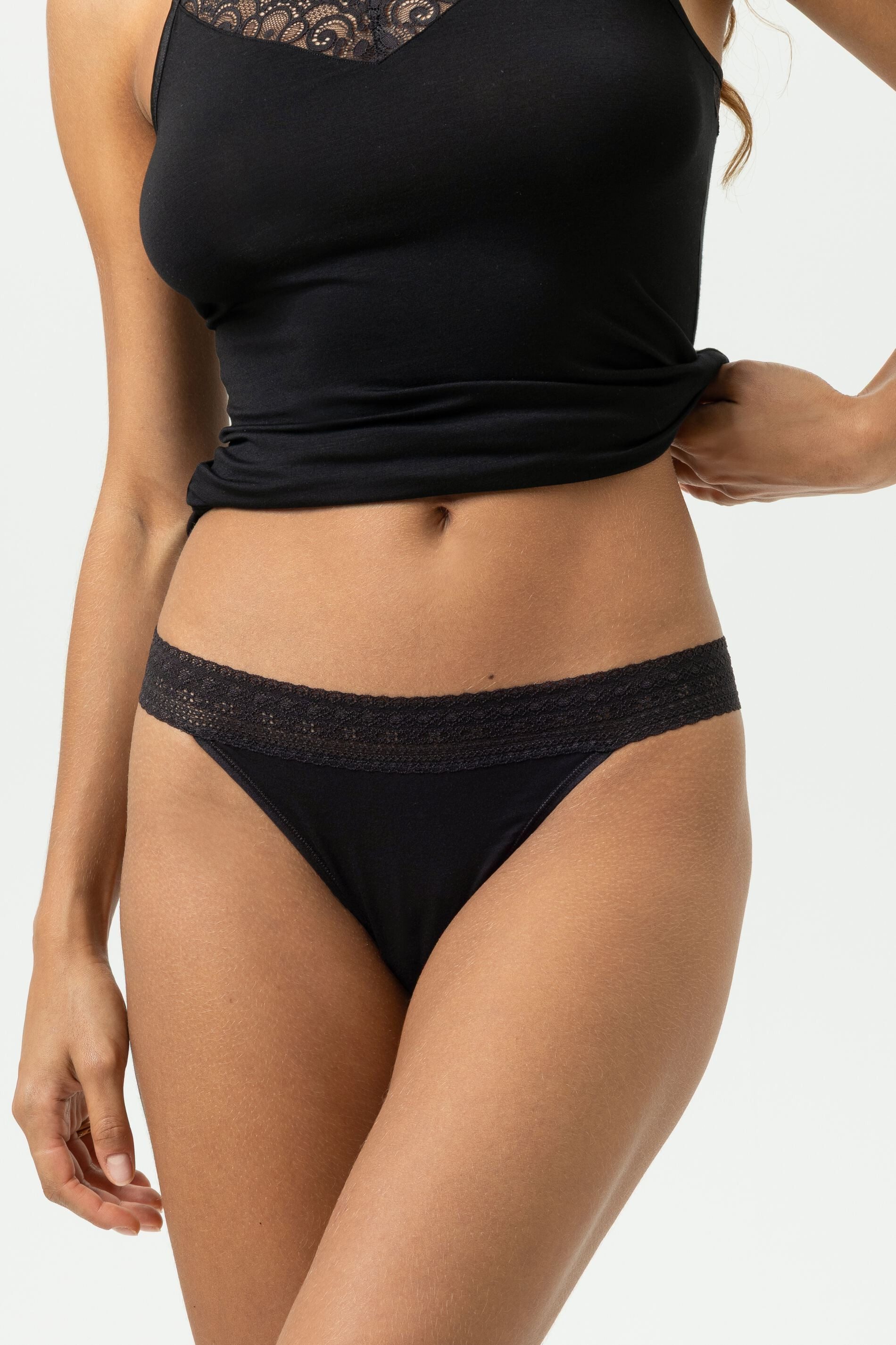 Mey String Mey String Serie Modal Lace Uni String (1-St., 1) Stilvoller Basic-String, weiches Modal, mit Baumwoll-Zwickel