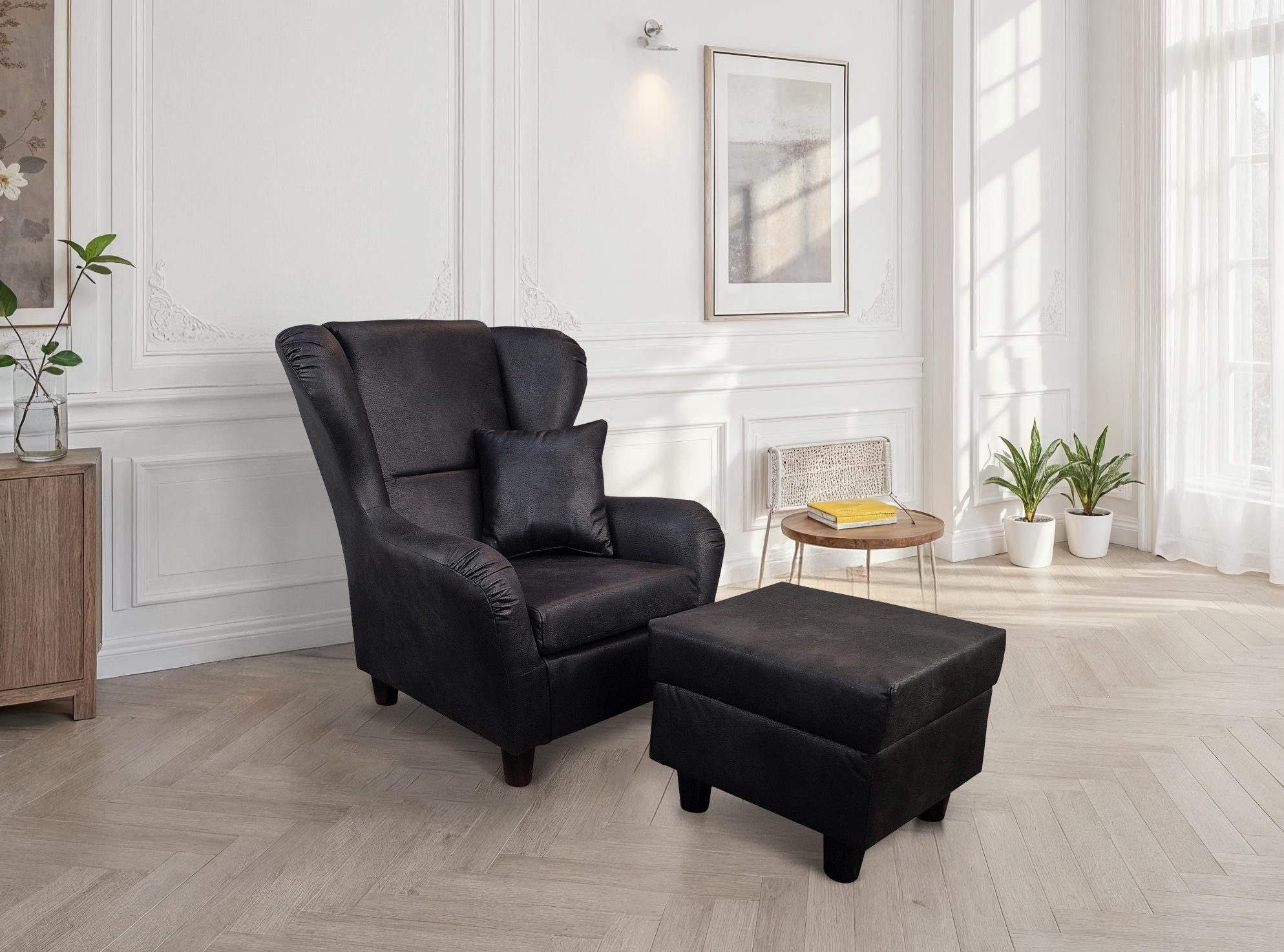 luma-home Ohrensessel 18007 (mit Hocker und Zierkissen, Wellenunterfederung, mit Echtholzfüßen, B90/H98/T76 cm), Lesesessel mit Mikrofaserstoff in Leder-Optik Vintage Schwarz