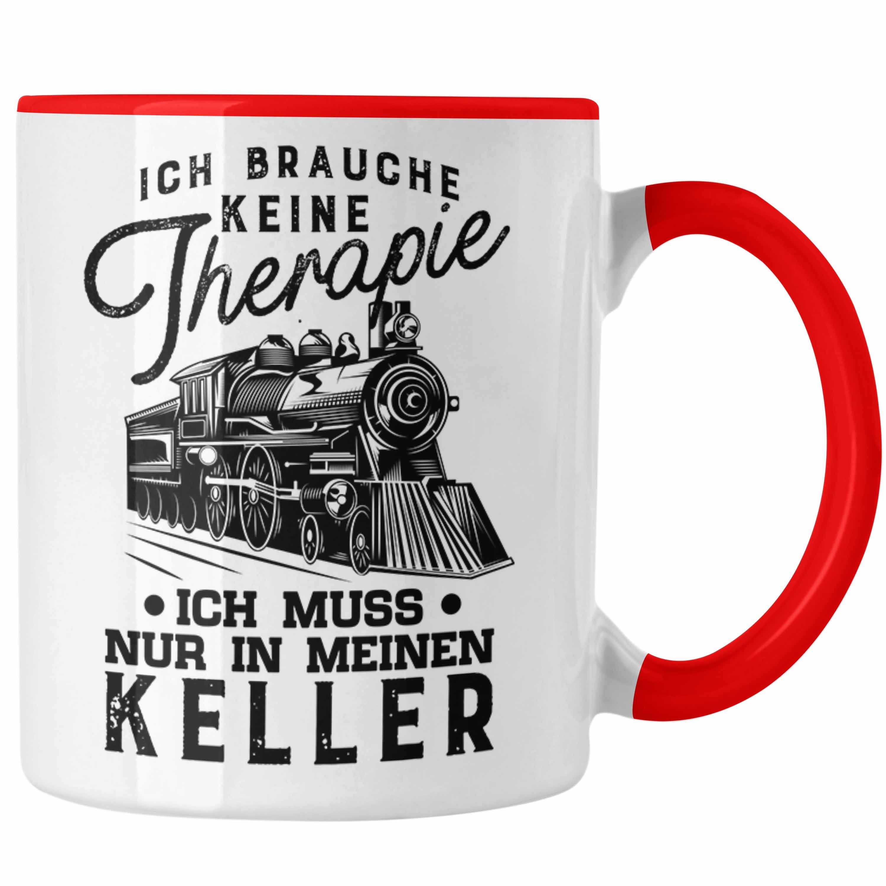 Trendation Tasse Trendation - Modelleisenbahn Tasse Geschenk für Eisenbahner Spruch Ich Muss In Meinen Keller Rot