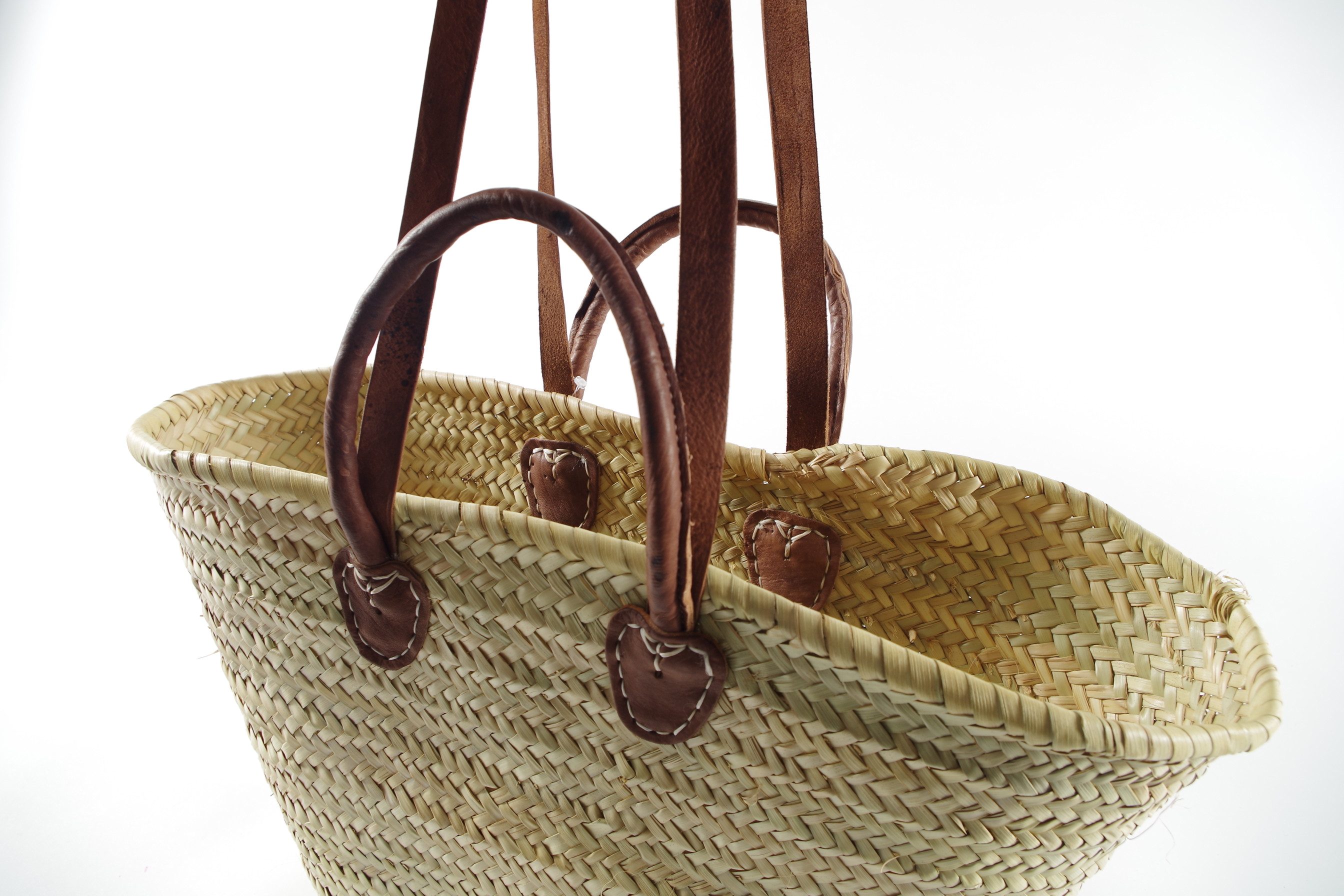 locker Aufbewahrungskorb Strandtasche, Korbtasche, Palmtasche mit Ledergriffen und Lederhenkeln, Strandkorb im Bohostyle