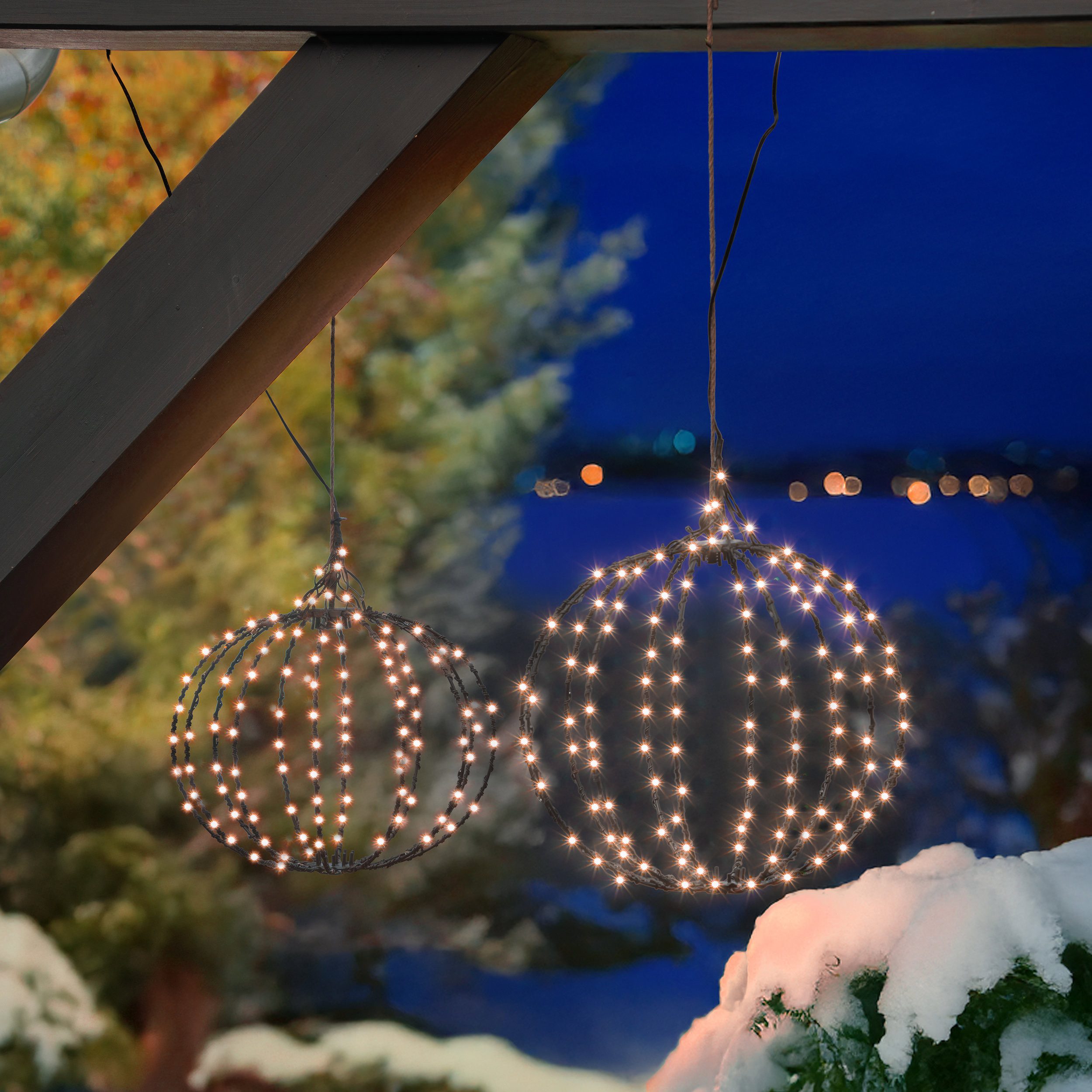 esotec LED Solarleuchte XL Weihnachtskugeln Ø30+25cm 1800K Weihnachtsdeko Garten aussen 103427, LED fest integriert