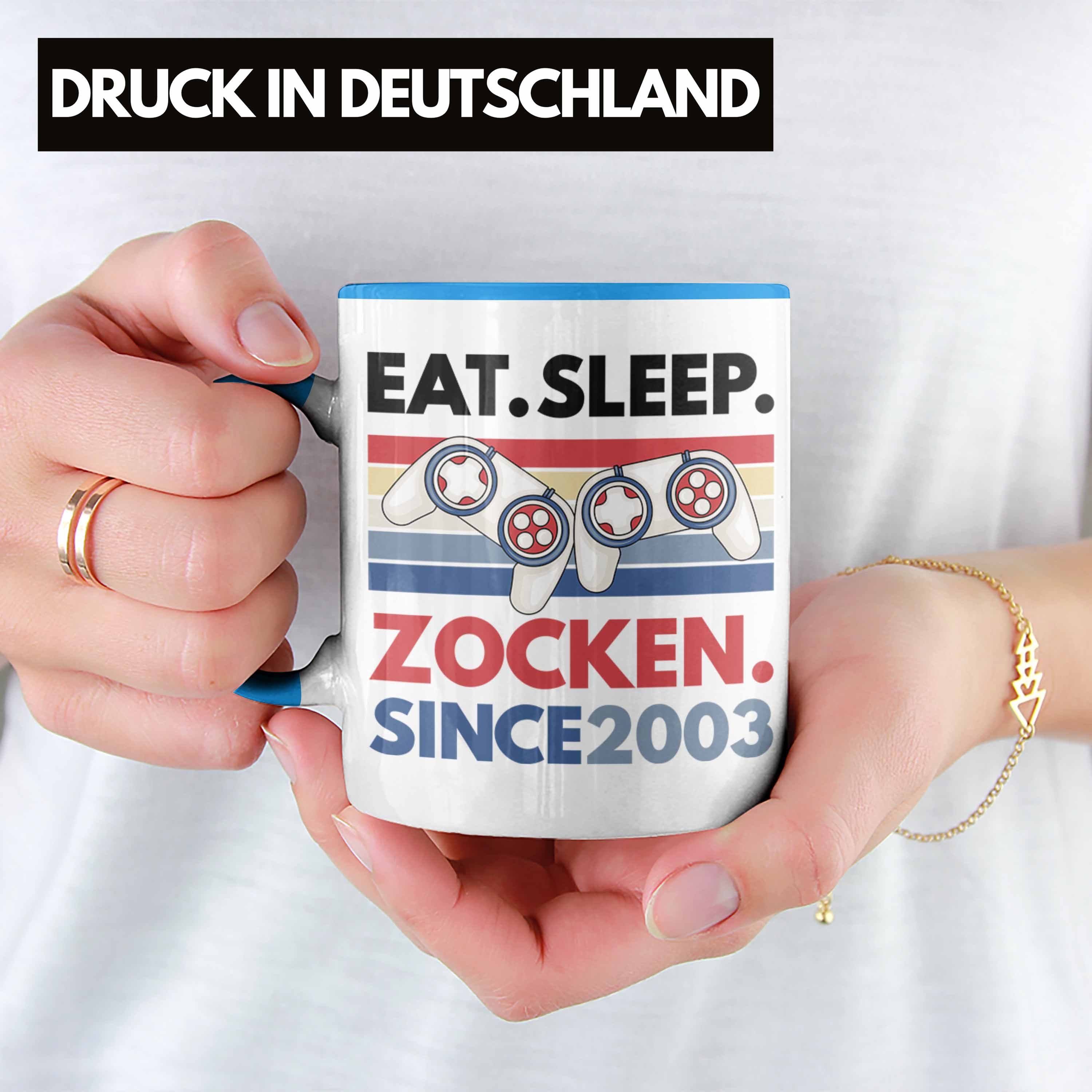 Trendation Tasse Trendation - 18. 18 Jungs Tasse Jungen Gamer Geschenkidee Blau 18er Geschenk Sohn Geburtstag