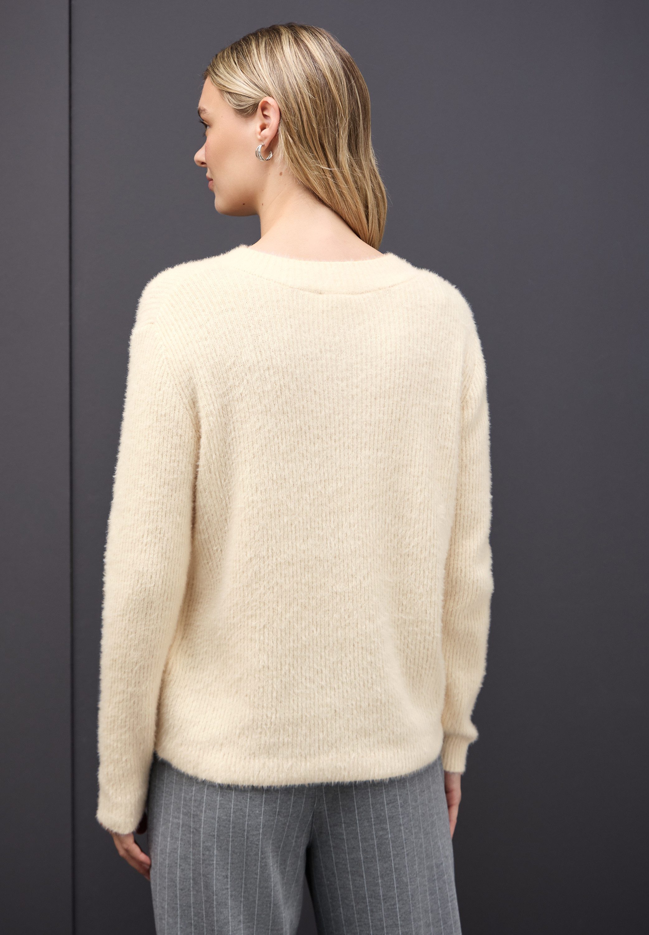 STREET ONE V-Ausschnitt-Pullover mit Rippbündchen