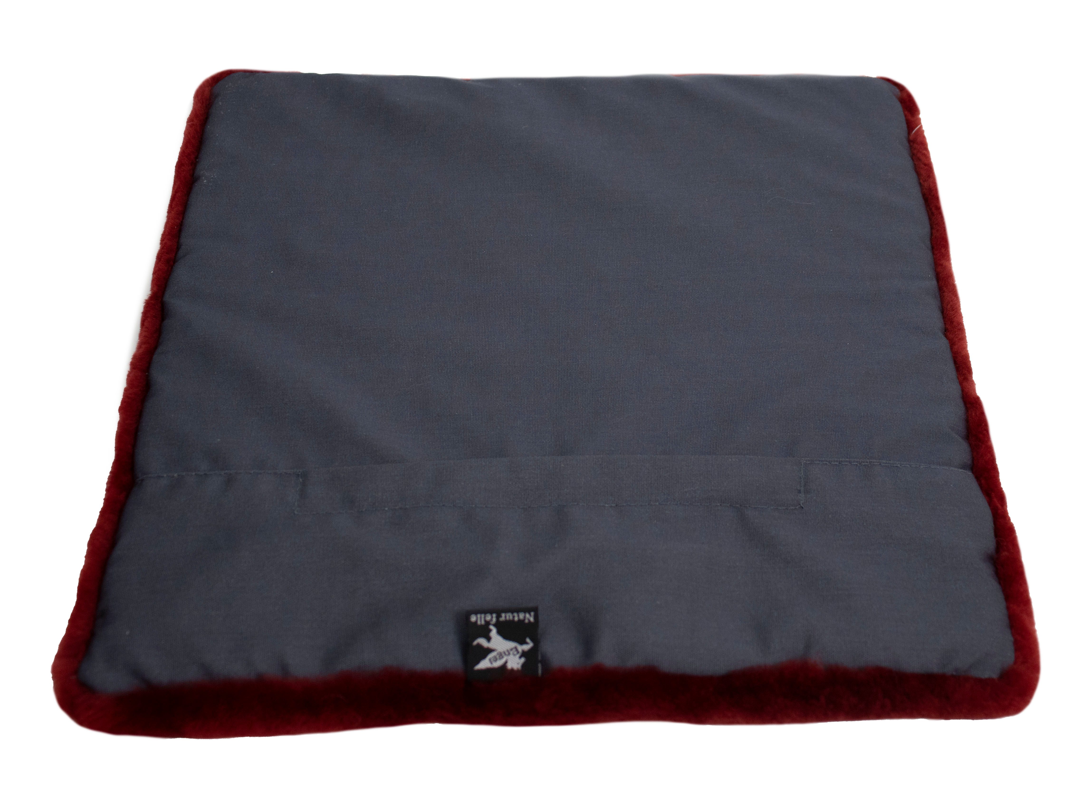 Reissner Lammfelle Sitzkissen Echtes Merino Lammfell mit Schaumstoffeinlage – Bild 2 von 2