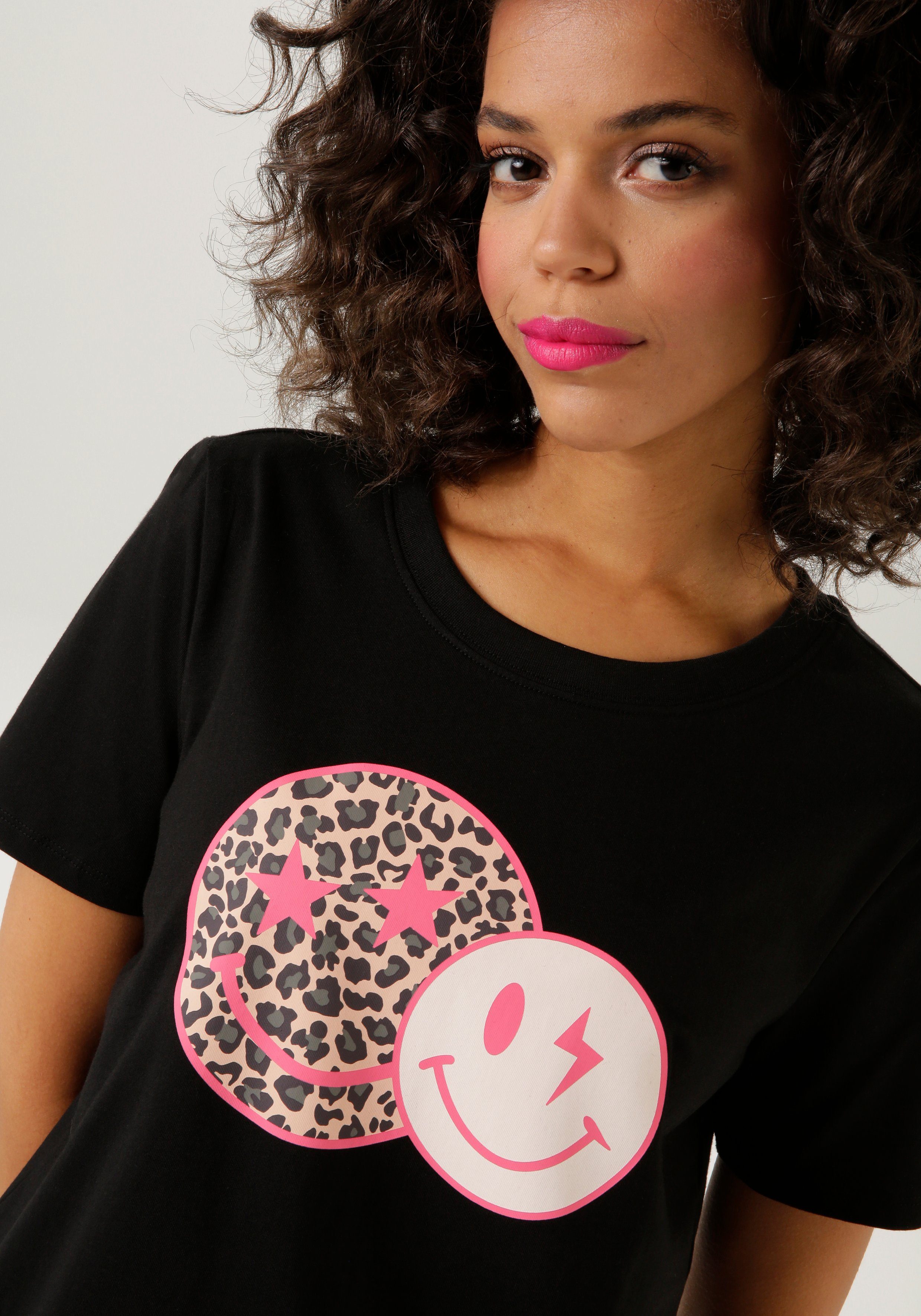 Aniston CASUAL T-Shirt mit coolen Smileys bedruckt