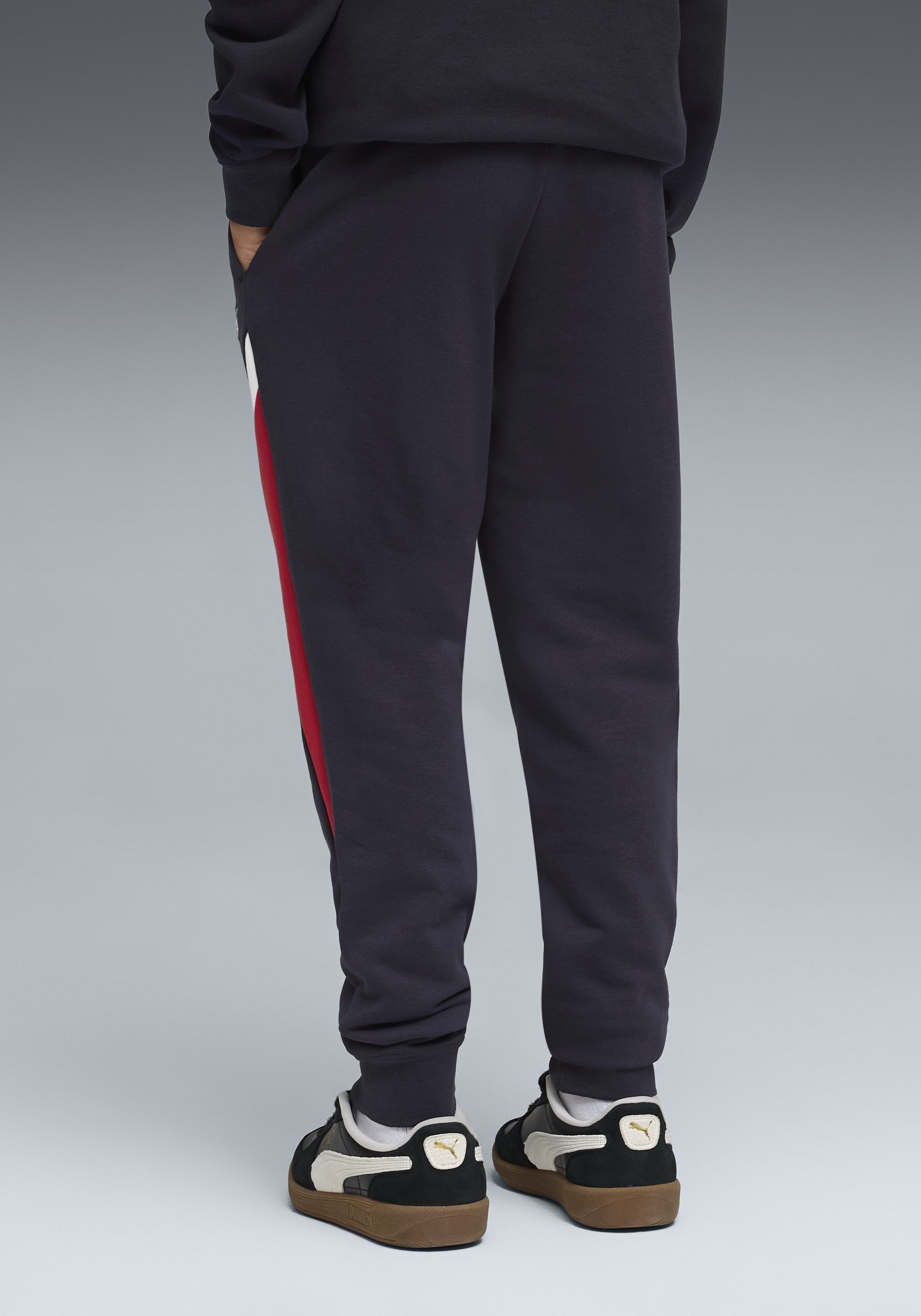 PUMA Trainingshose ESS BLOCK SWEATPANTS TR B aus Baumwollmischung, Regular Fit, sportlicher Stil – Bild 2 von 5