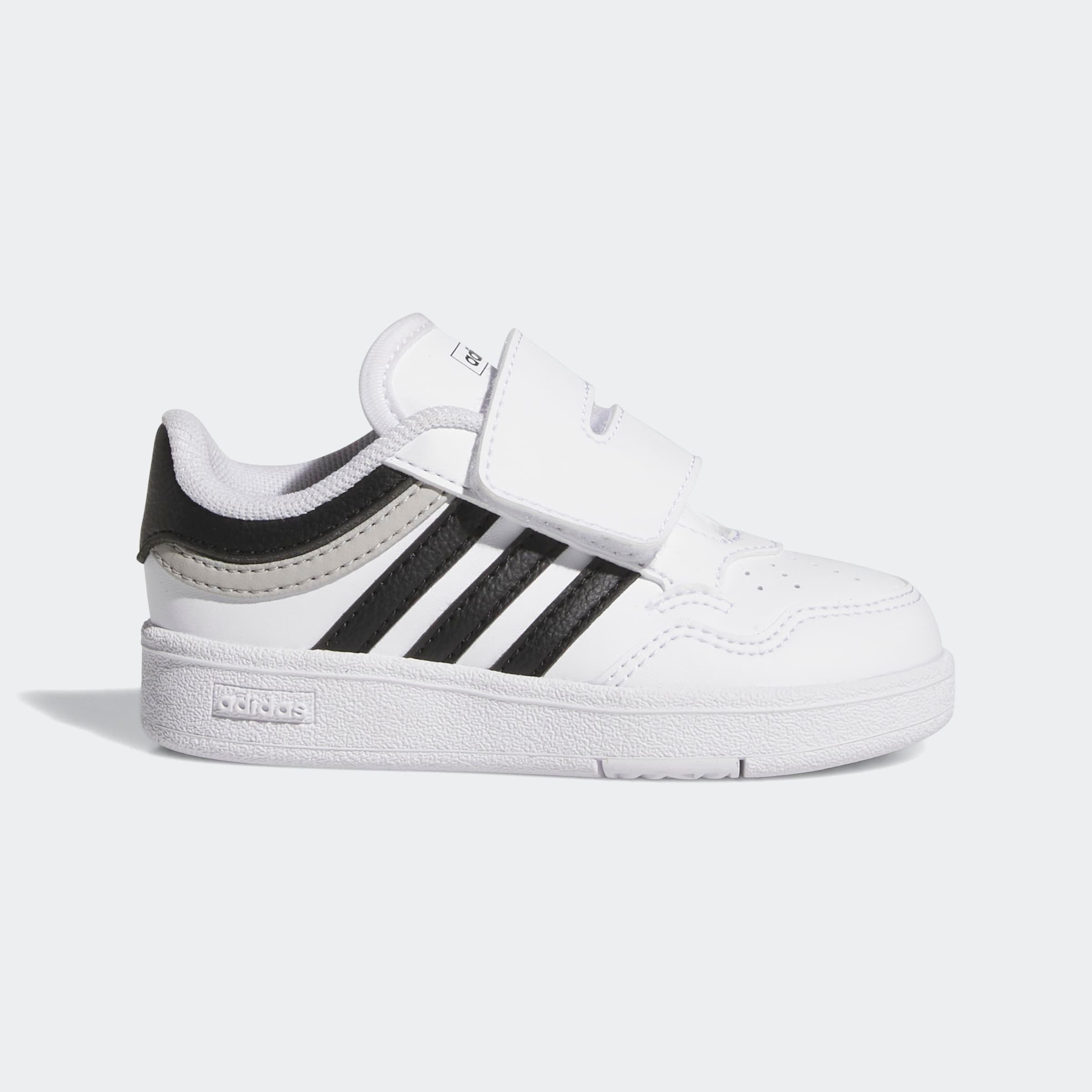 Cloud White / Core Black / Grey Two