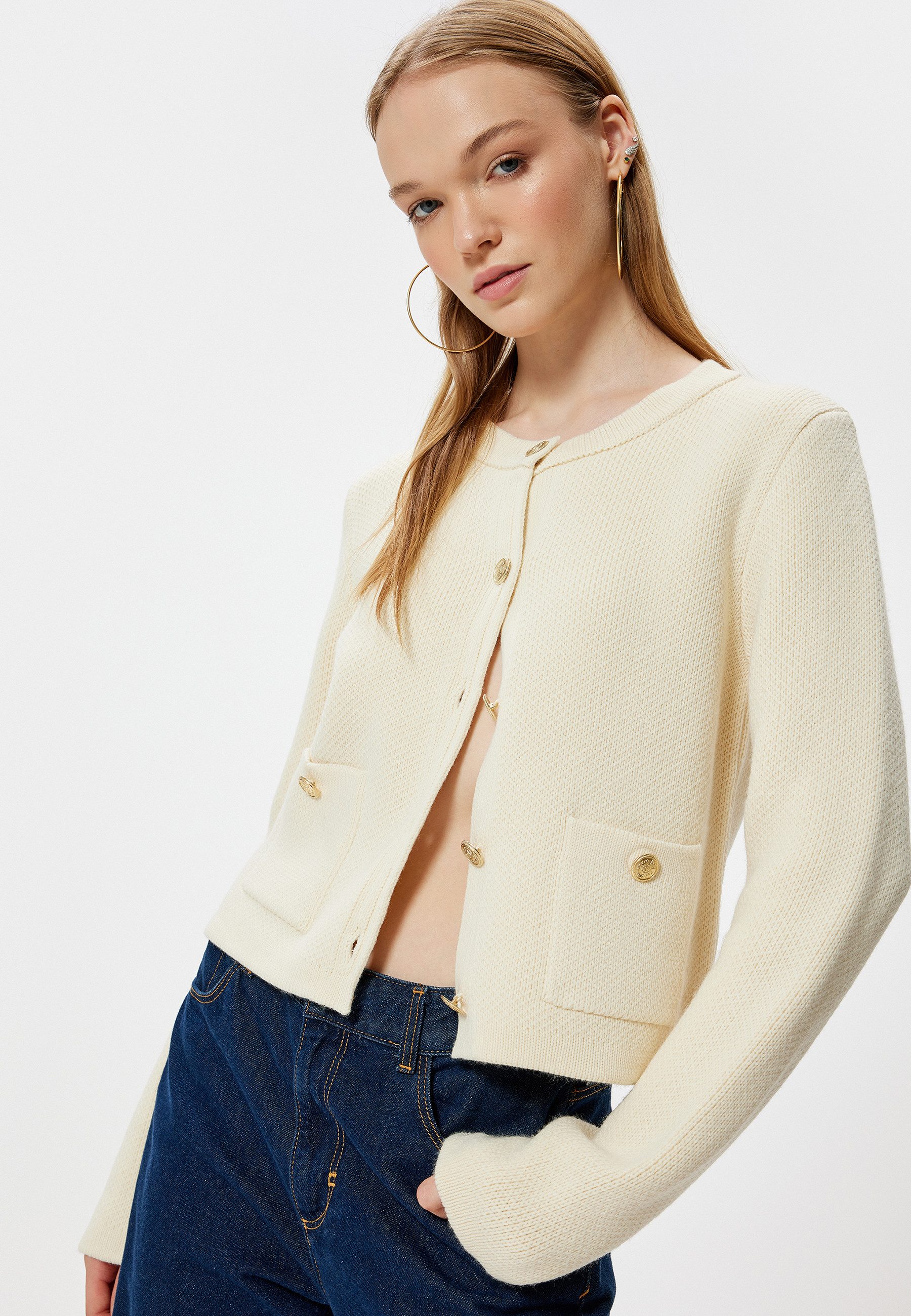 Koton Cardigan Rundhalsausschnitt Mit Knöpfen