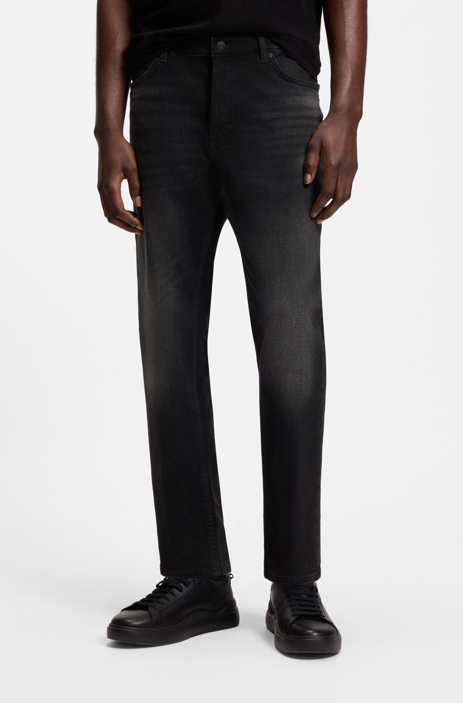 HUGO Tapered-fit-Jeans HUGO 634 aus Stretch-Denim, mit Knopfleiste