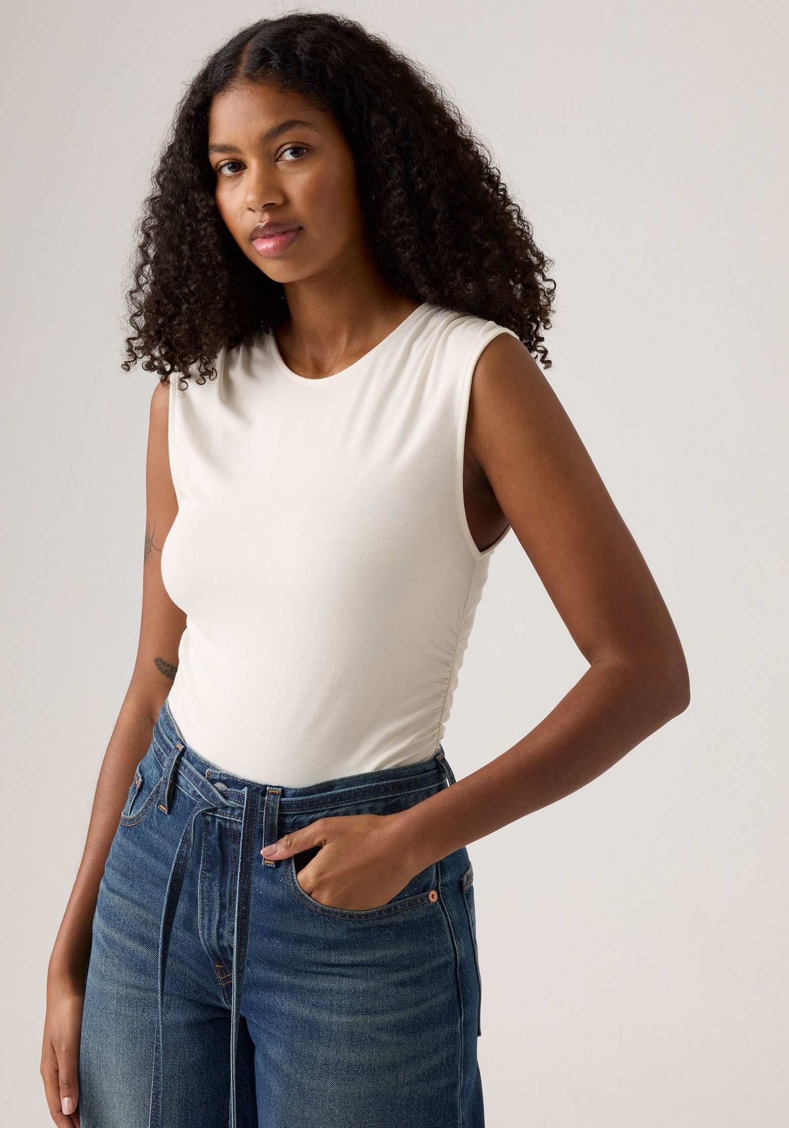 Levi's® Tanktop CRYSTAL RUCHED TO mit seitlicher Raffung günstig online kaufen