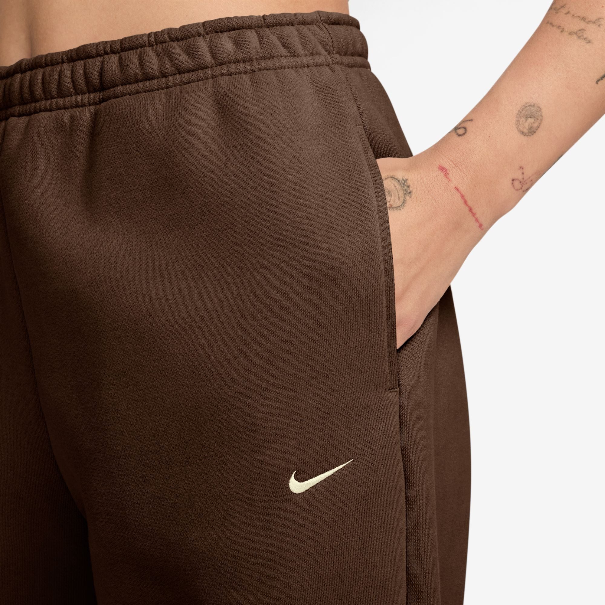 Nike Sportswear Sporthose W NK STDO FLC MW HR OS CFF PNT mit elastischem Bund, aus Baumwolle und Polyester, Basic Passform