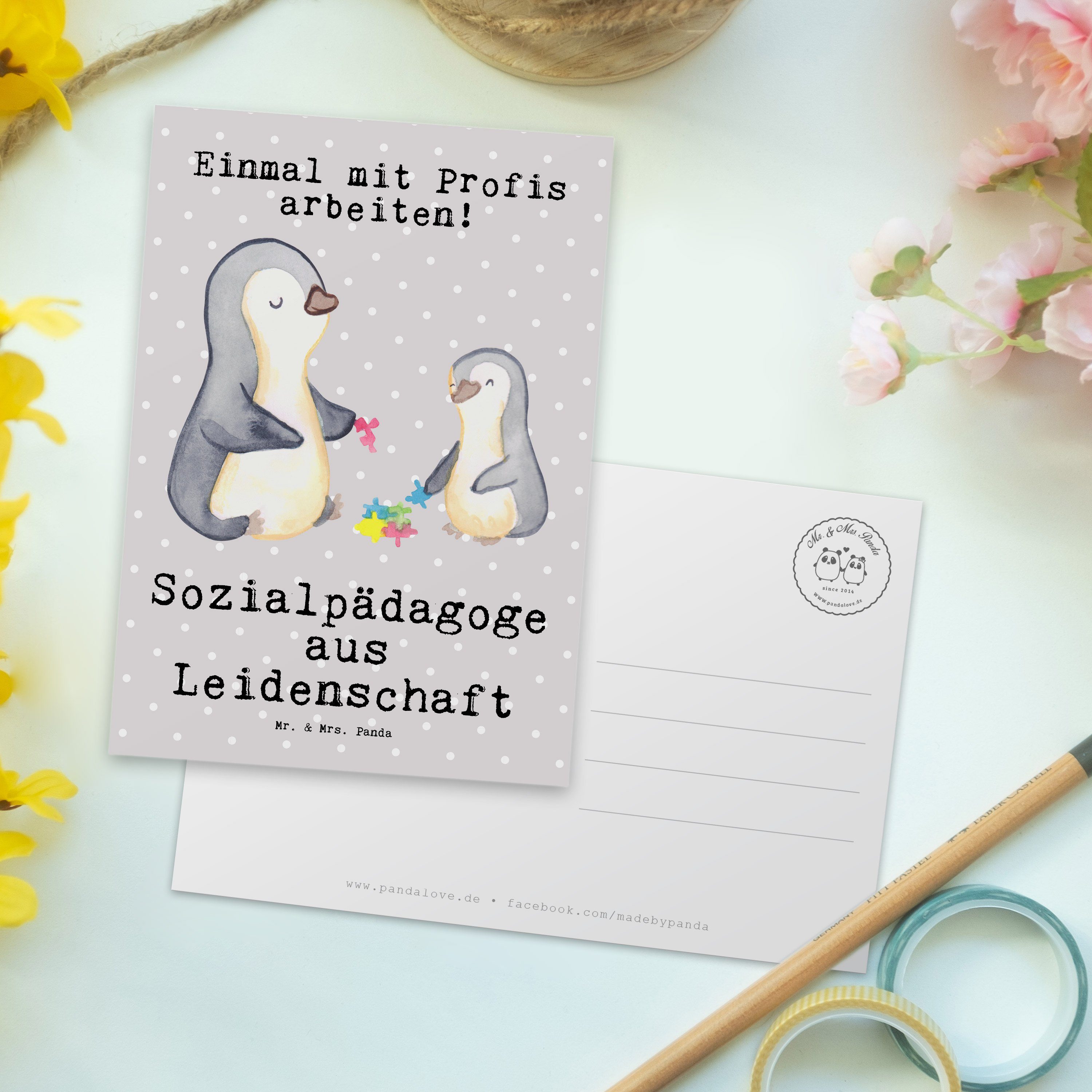 Mr. & Mrs. Grußkarte Geschenk, Panda Pastell Sozialpädagoge - Postkarte - Grau aus Leidenschaft