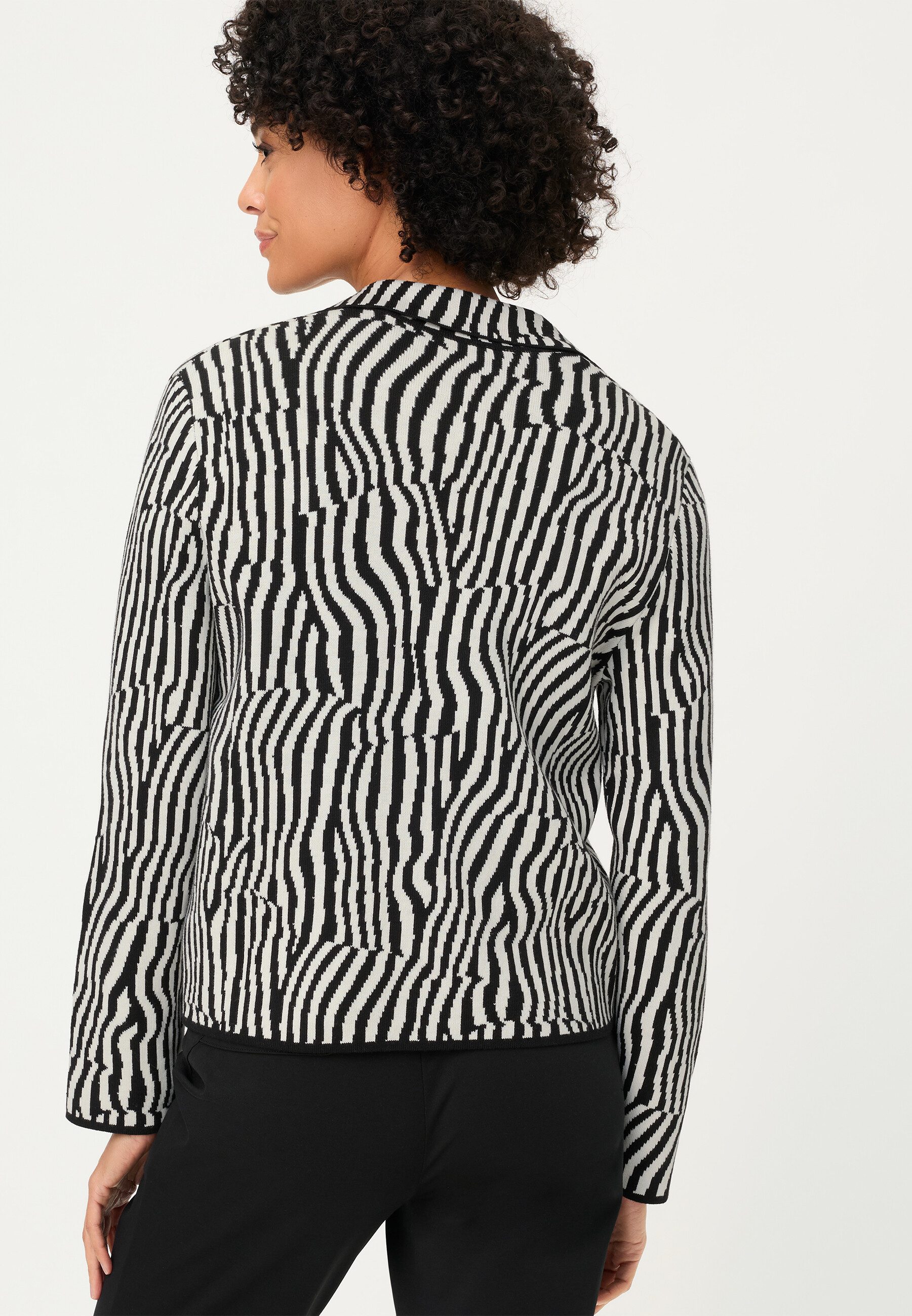 Olsen Cardigan Cardigan mit Hemdblusenkragen und Allover-Dessin