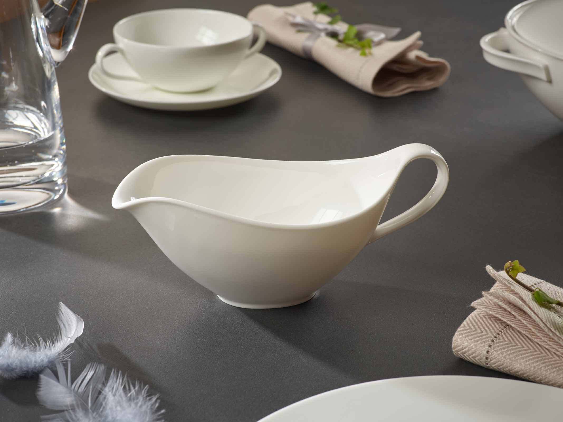 Villeroy & Boch Sauciere Anmut Sauciere mit Untertasse, Porzellan, (1x Sauciere, 1x Sauciere-Unterteil, 2-tlg)