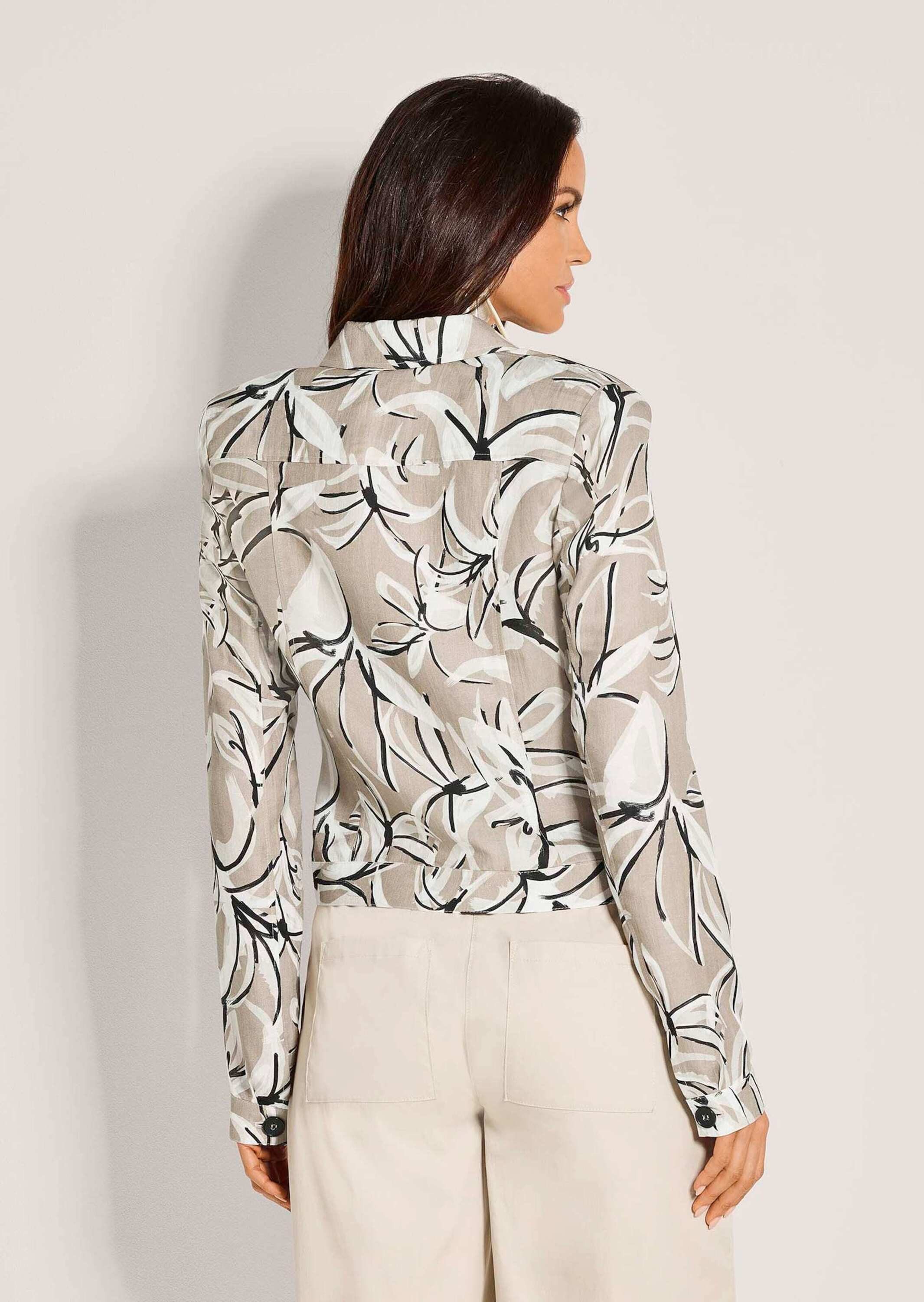 MADELEINE Kurzblazer Kurzblazer mit floralem Muster Leichter Sommerblazer mit Hemdkragen, Knopfleiste, Taschen